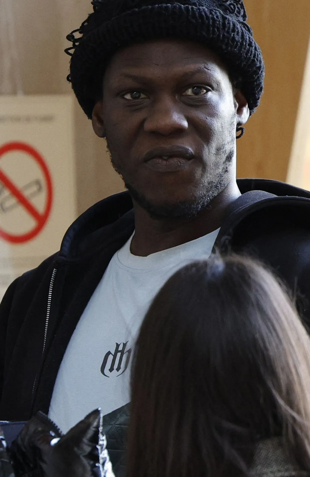 Doume Rappeur Le rappeur Doums sous contrôle judiciaire pour violences conjugales sur ...