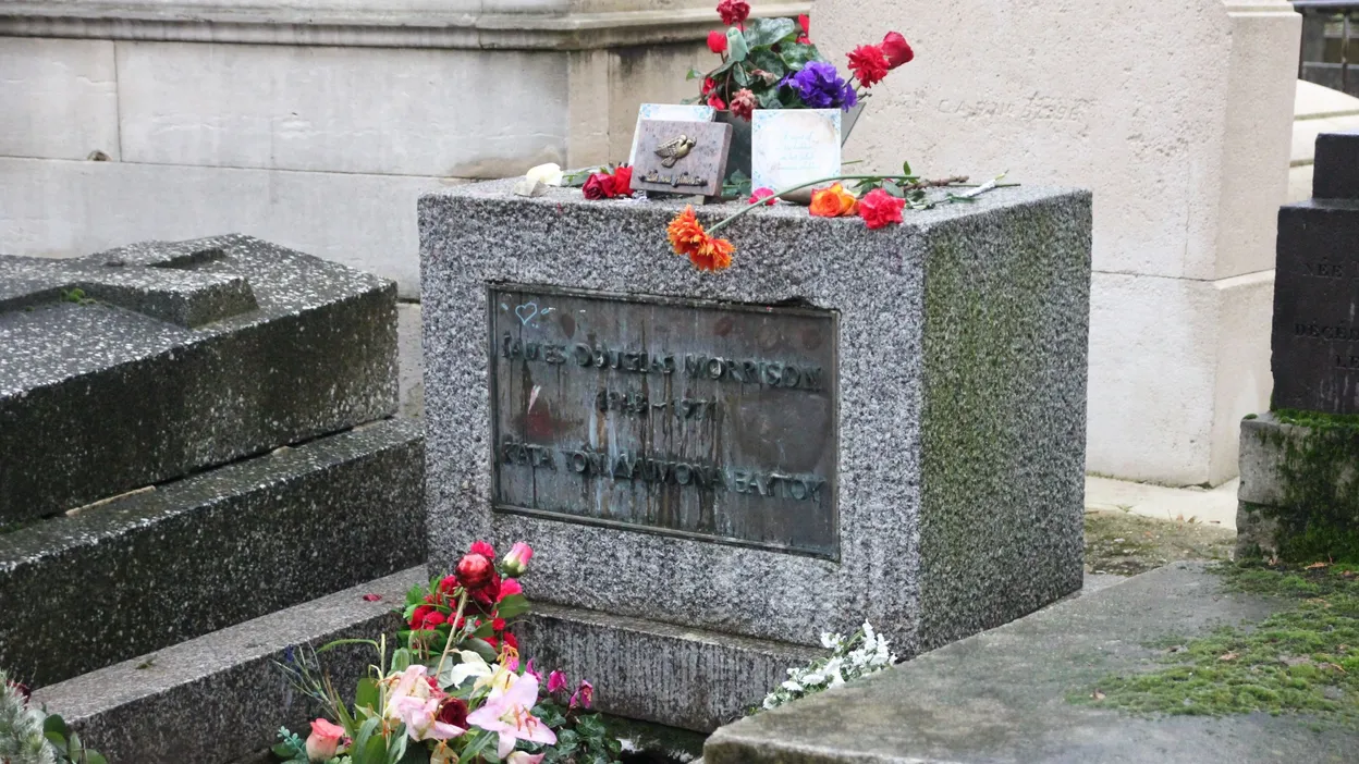 Mais comment est vraiment mort Jim Morrison, le leader des Doors, homme