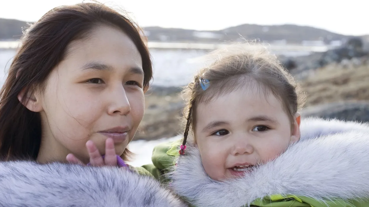 Inkuits Le traumatisme des Inuits du Groenland : colonisation, stérilisation ...