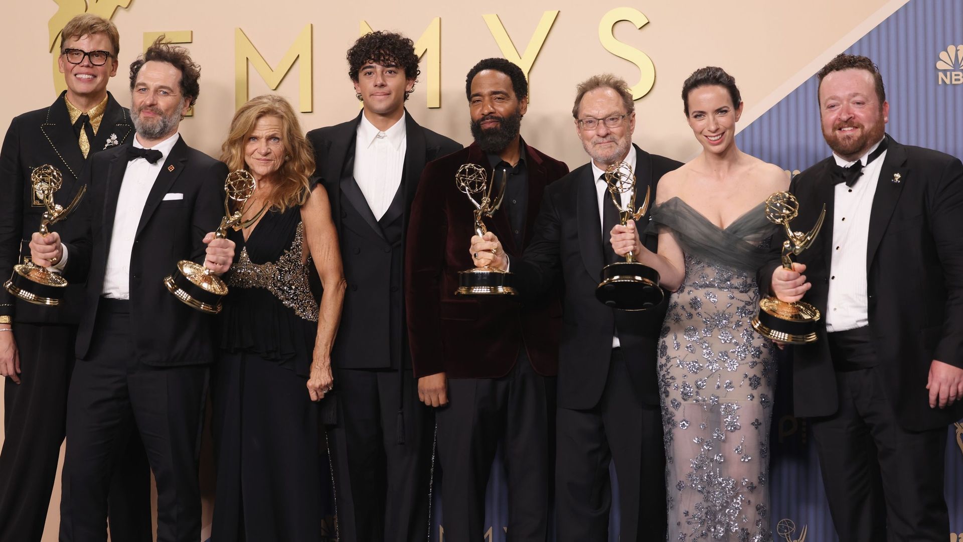 Les séries "Widow’s Bay" et "The Pitt" raflent tout aux Emmy Awards