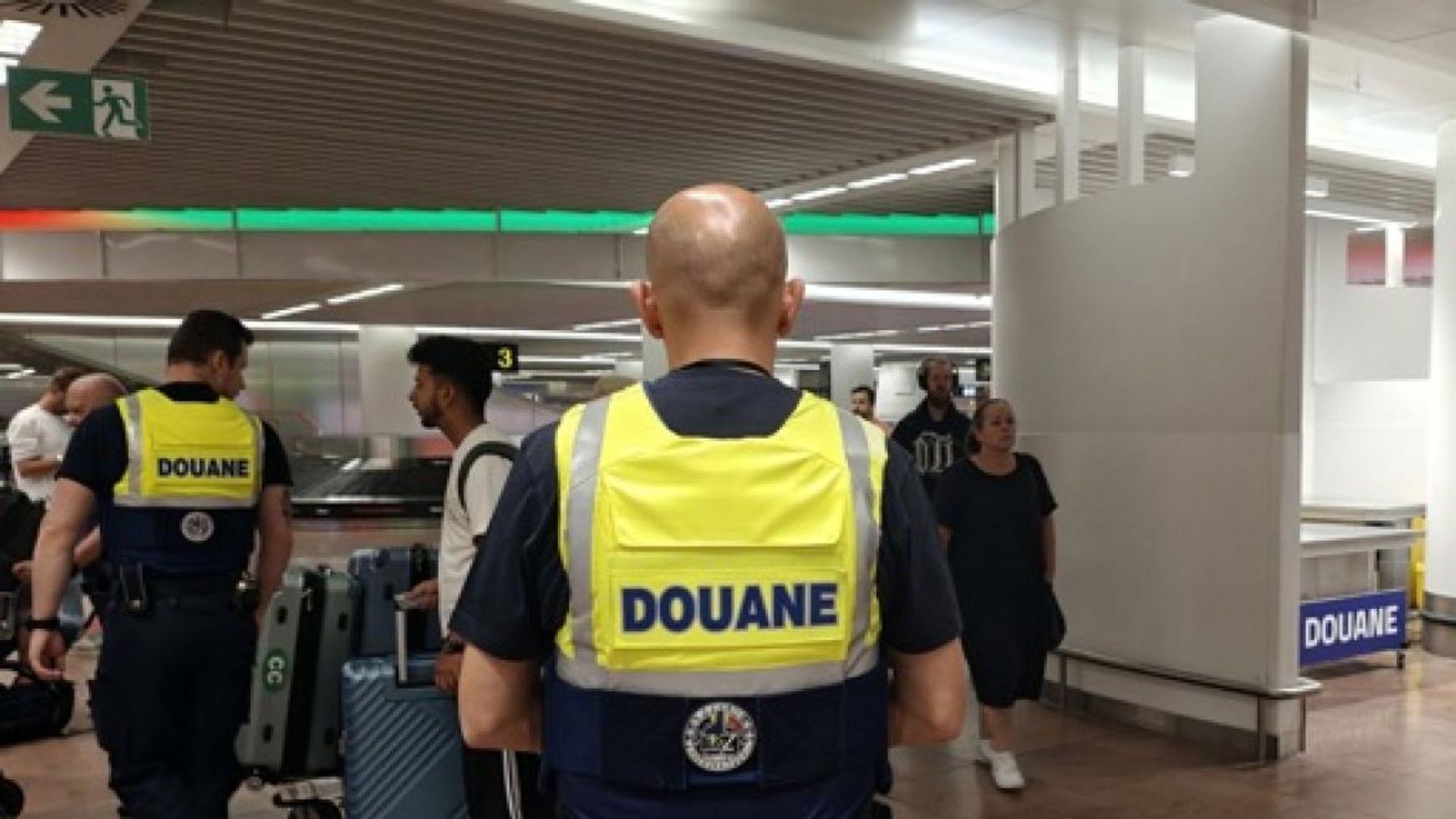 Les douanes de Brussels Airport mettent  jour leurs rgles pour les  voyages - RTBF Actus