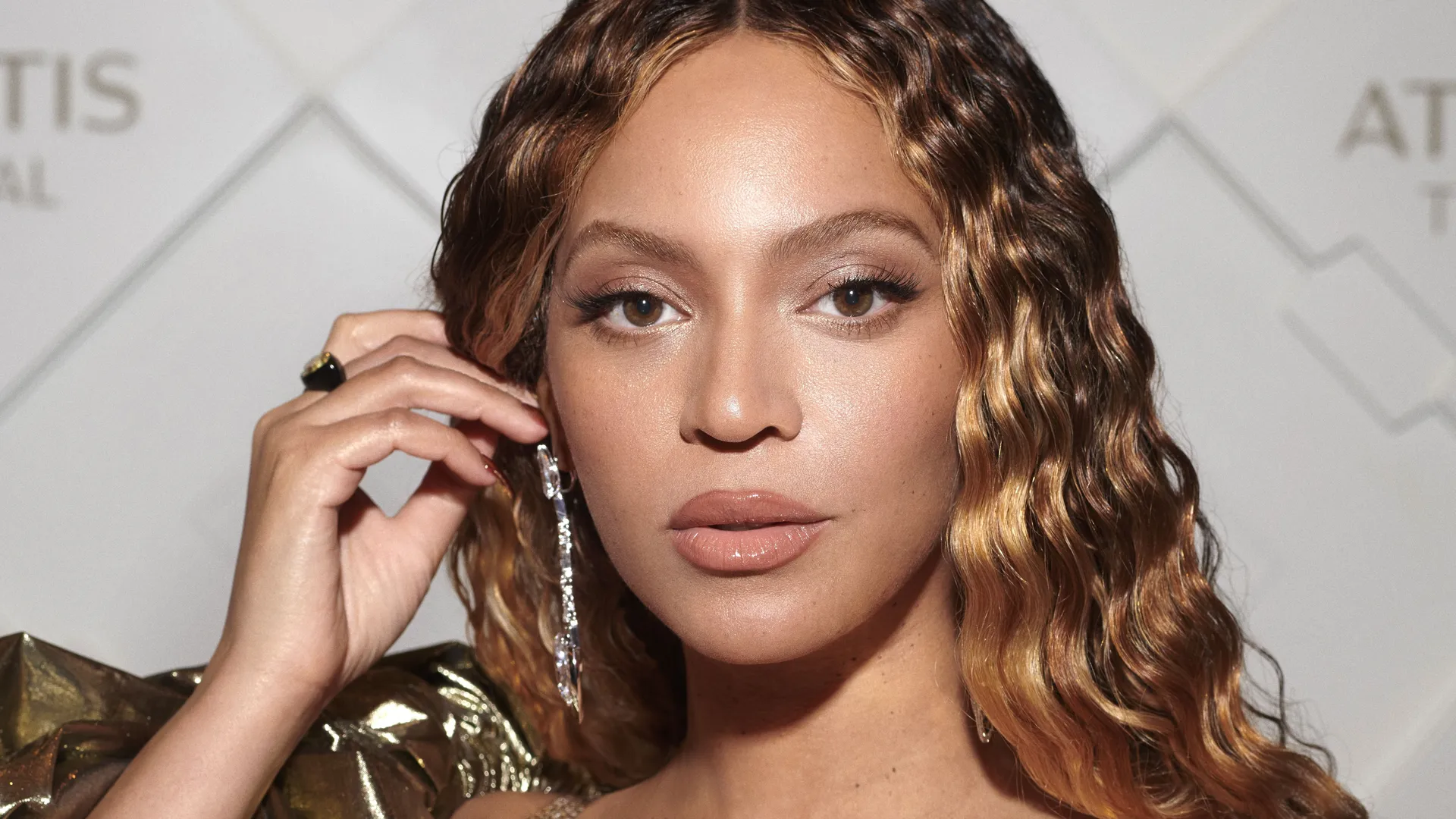 Beyoncé bientôt de retour avec un featuring avec Lady Gaga ou Bad Bunny ...