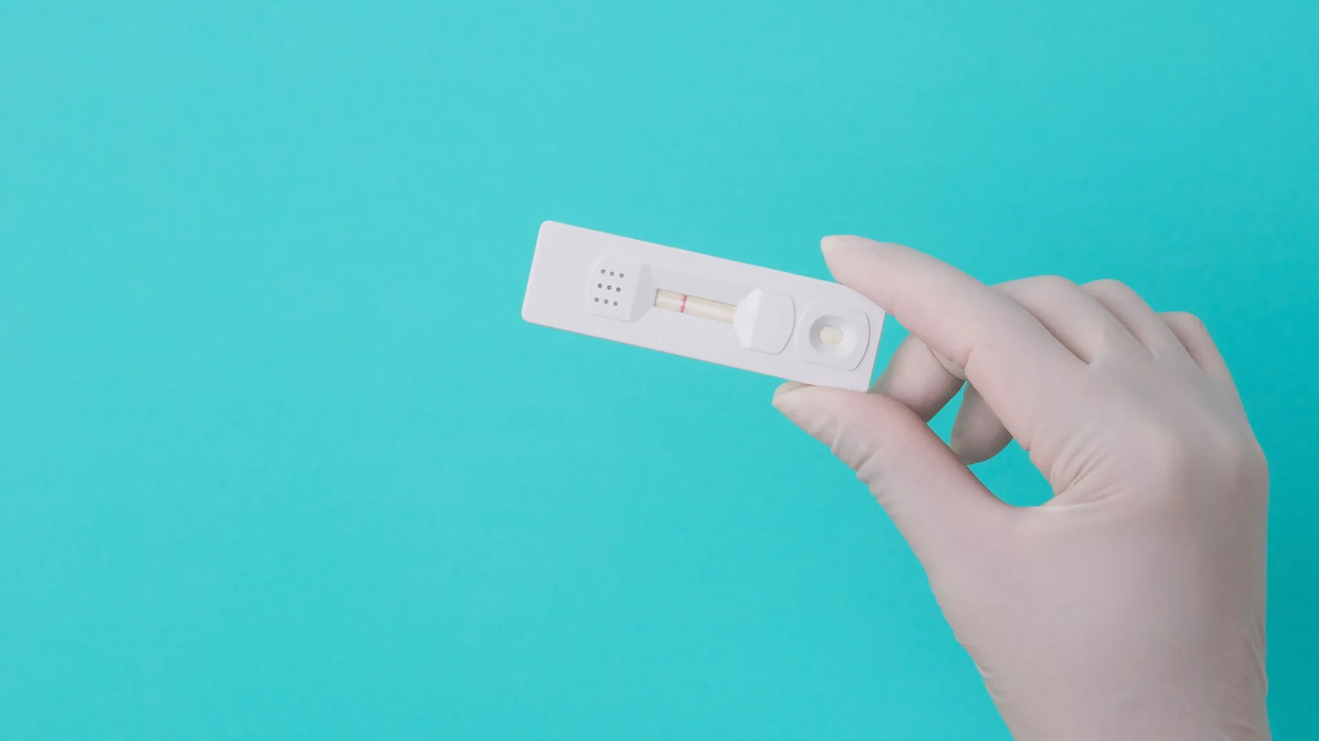Un test du coronavirus à faire chez soi en 15 minutes, fiable ou pas