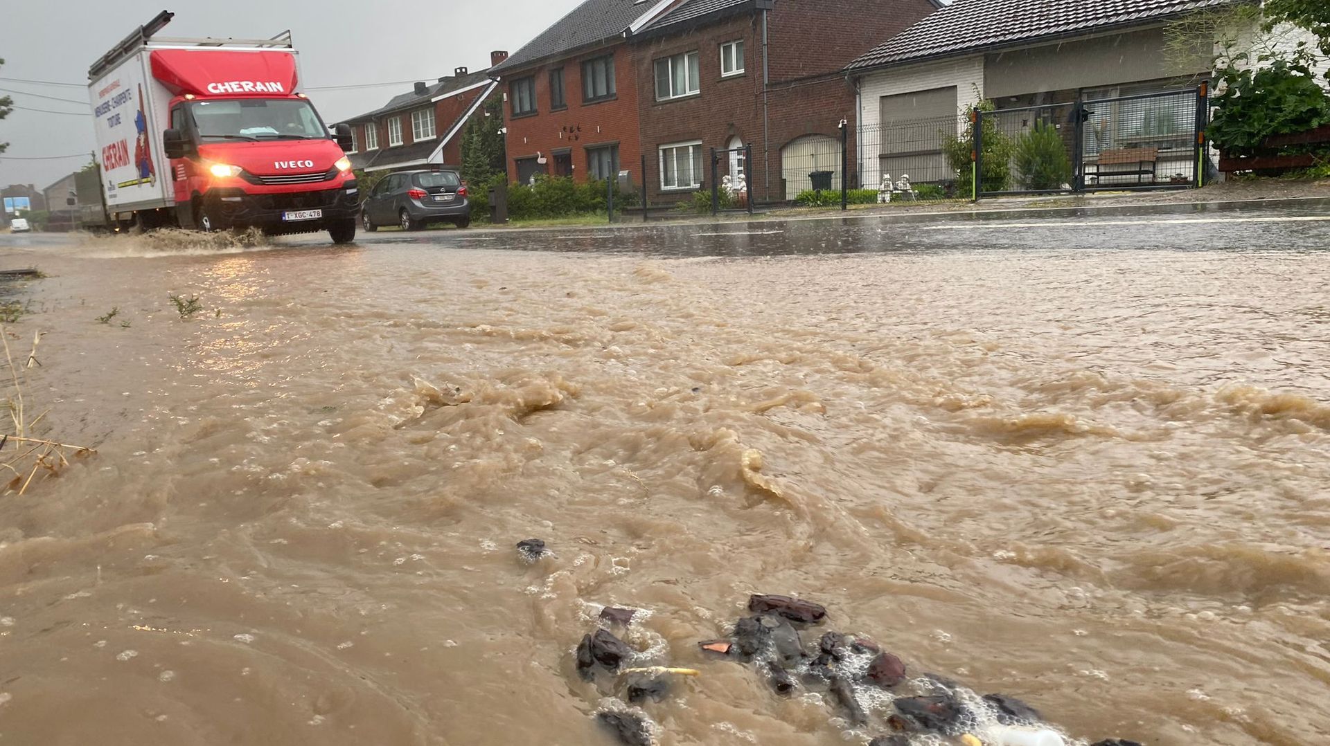 Intempéries : plusieurs centaines d’interventions à travers la Wallonie - RTBF Actus