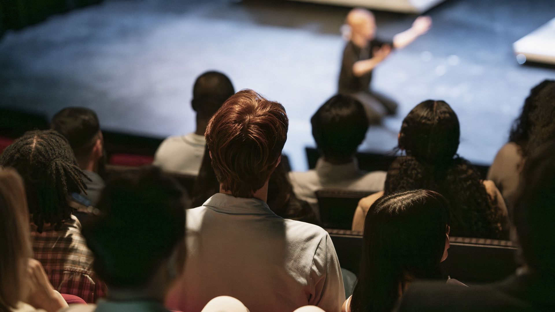 Comédie, critique du capitalisme ou spectacle familial : trois pièces de théâtre à voir au plus vite
