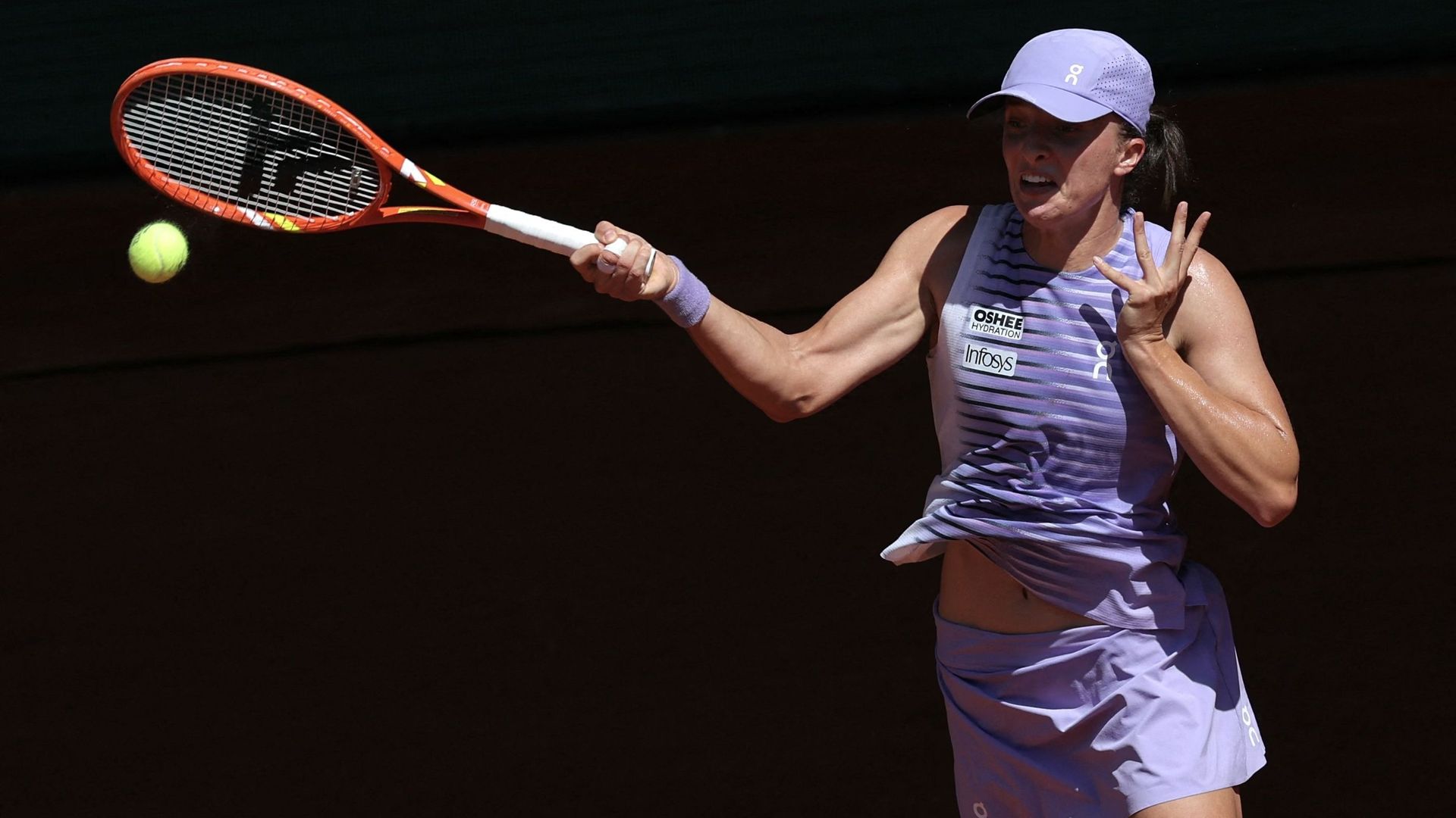 Roland-Garros : quadruple gagnante à Paris, Iga Swiatek passe facilement au 3e tour