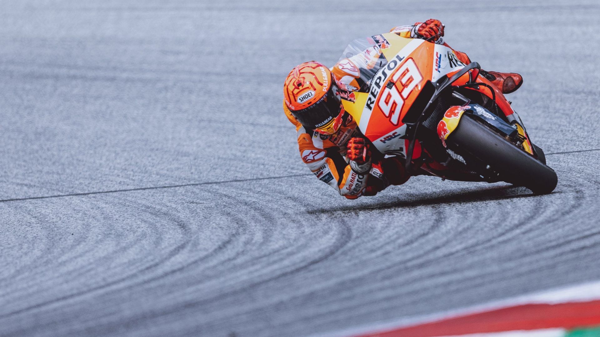 Moto GP : Lourde chute de Marc Marquez, qui établit quand même le ...