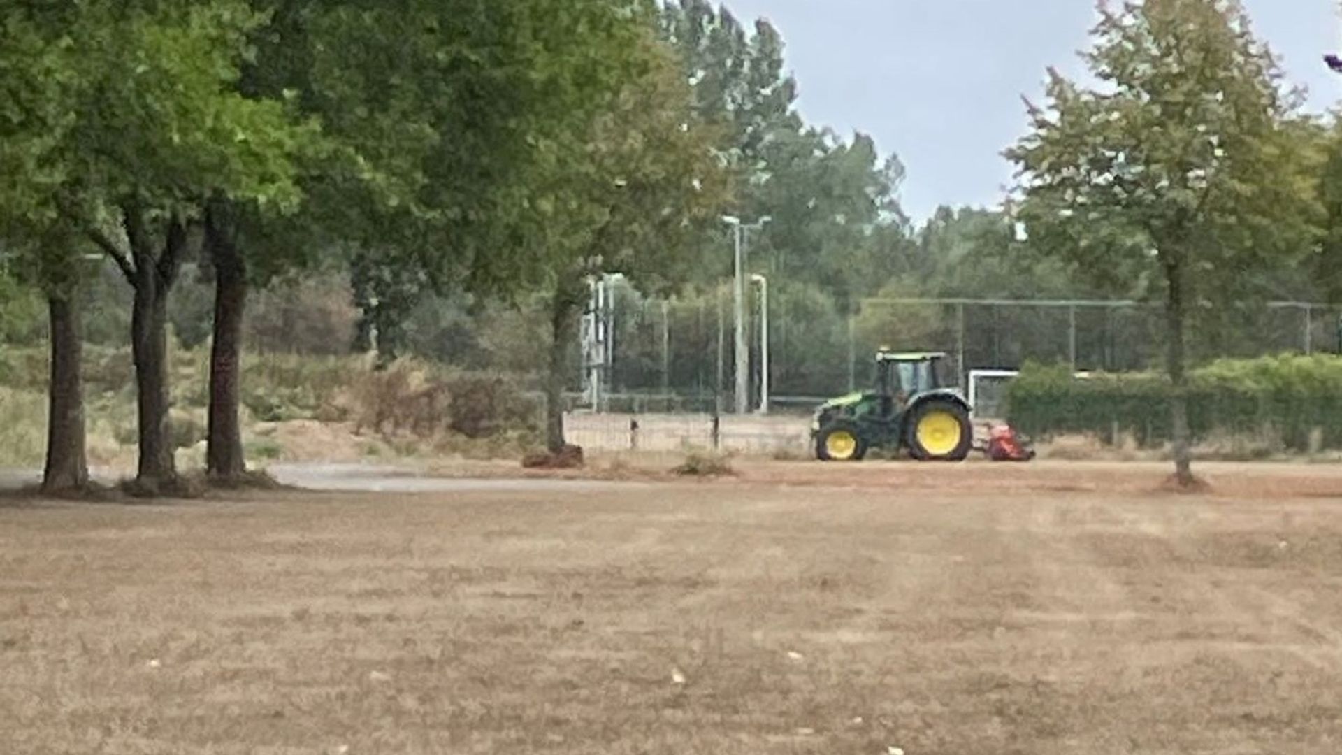 Bernissart : Natagora s’insurge face à la tonte d’une pelouse en pleine sécheresse