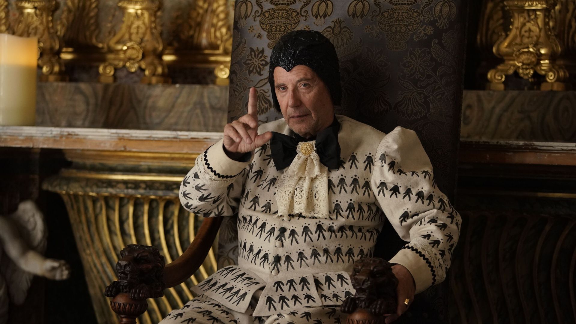 "L'Empire" : le "Star Wars" ch'ti de Bruno Dumont avec Fabrice Luchini et Camille Cottin
