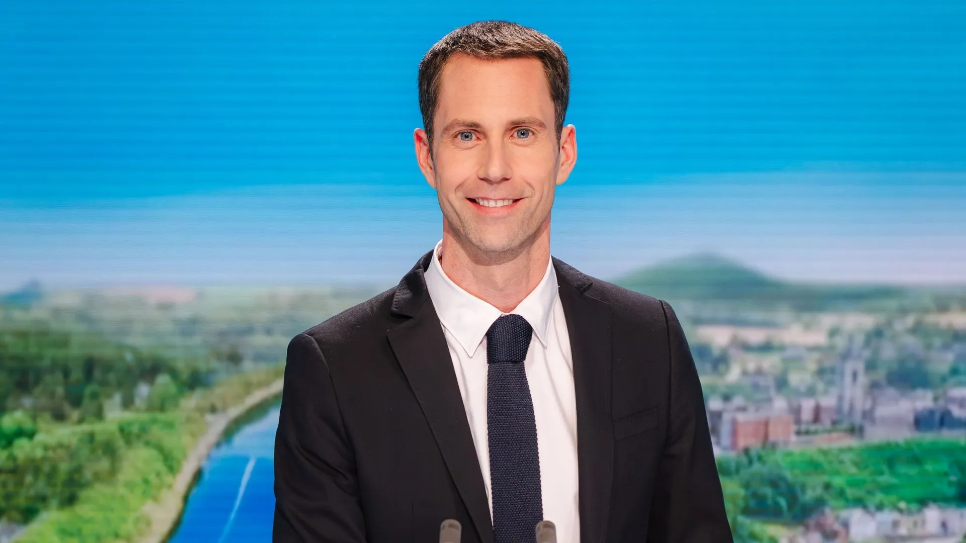 Voici qui présentera des JT de 13 heures sur RTBF La Une cet été - RTBF ...