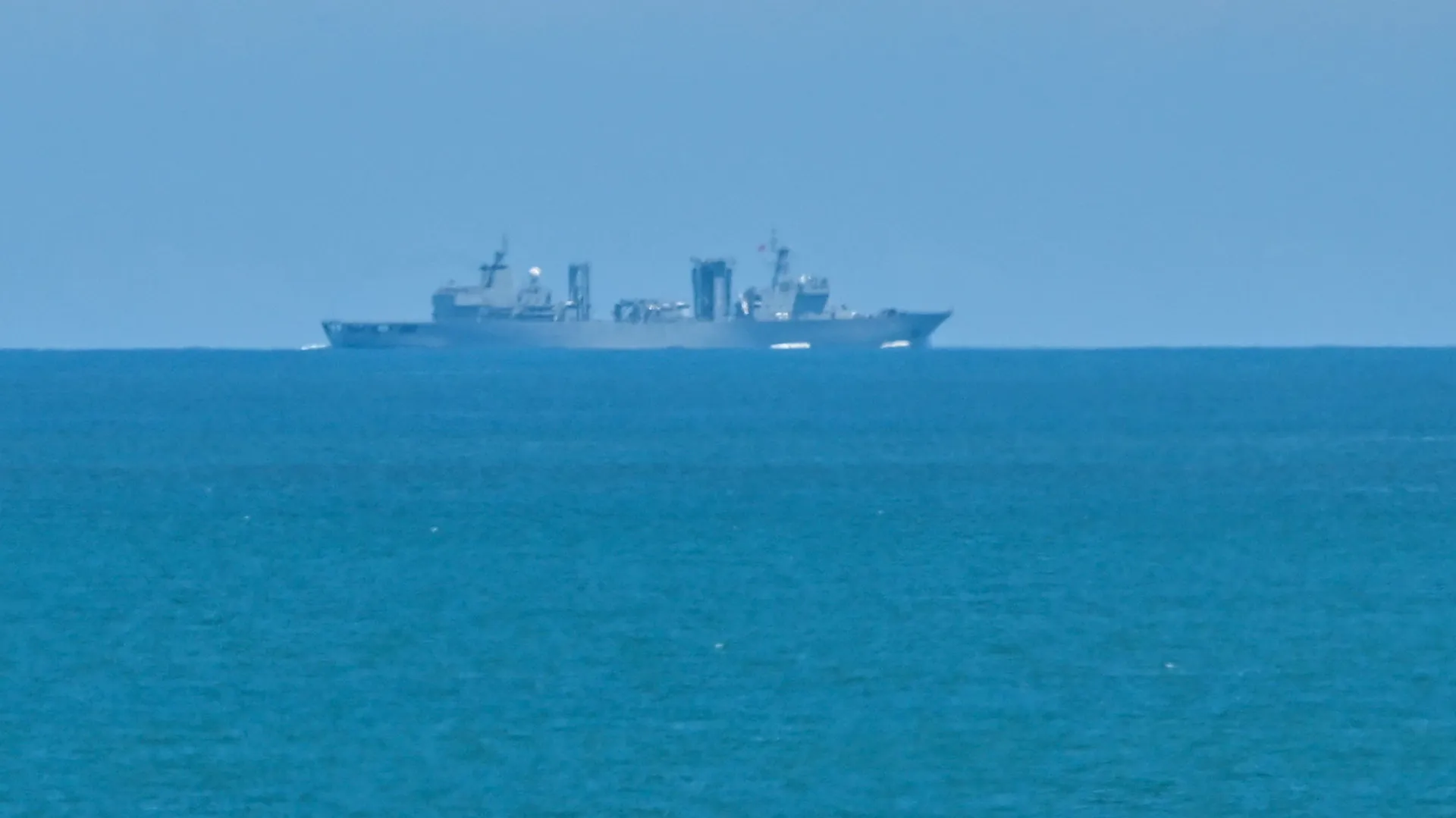 Tensions à Taïwan : des avions et navires de guerre chinois ont franchi ...