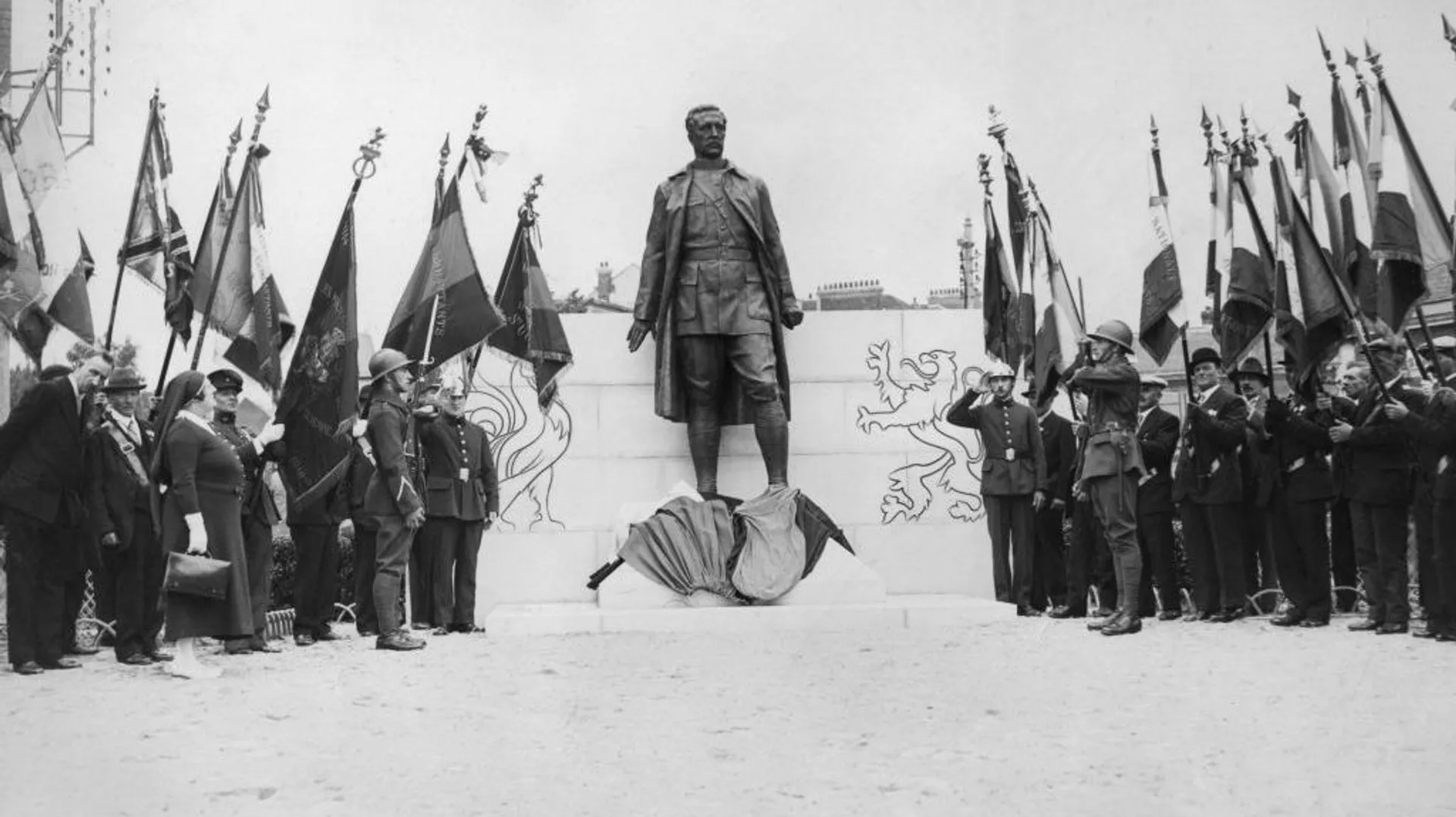 La mort suspecte du roi Albert Ier à Marche-les-Dames : des thèses ...