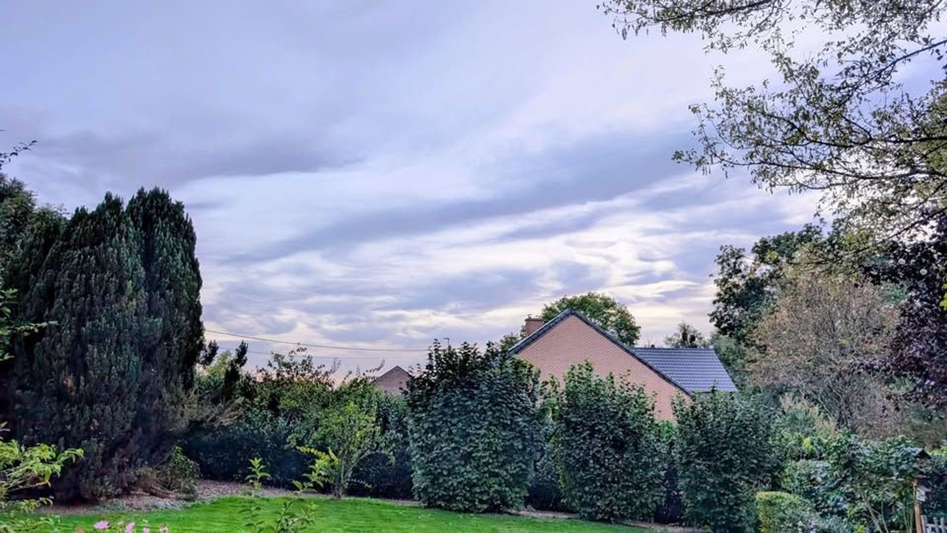 Météo en Belgique : de la grisaille en matinée avant l’arrivée d’un front pluvieux l’après-midi