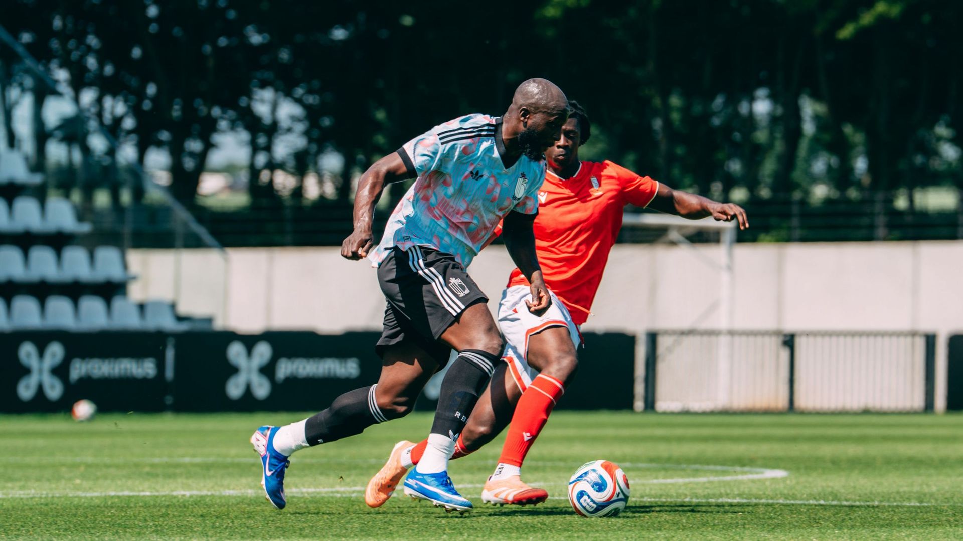 Lukaku buteur dans un match d’entraînement interne à Tubize face aux jeunes du Standard
