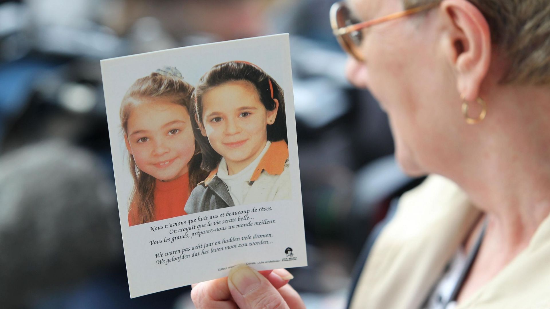 Julie et Mélissa : 30 ans plus tard, la surprotection parentale en héritage ?