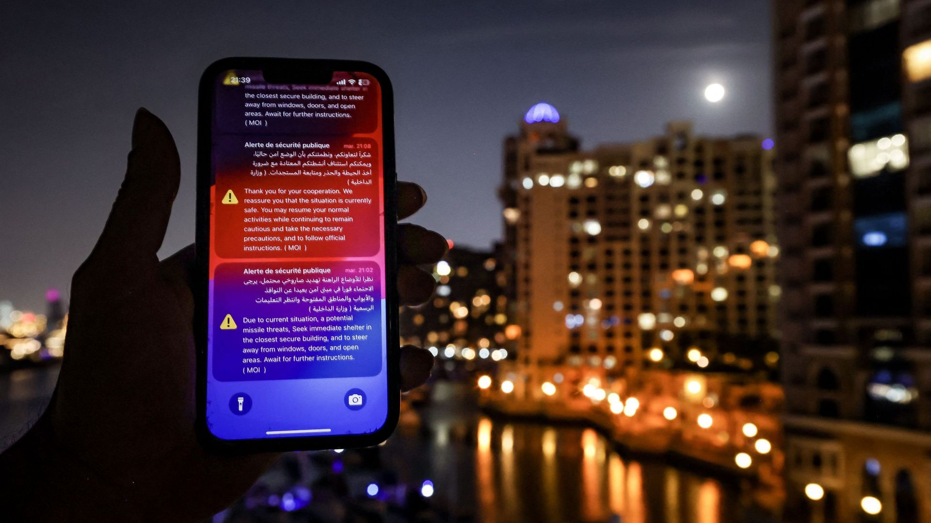 Dubaï : les habitants reçoivent une alerte sur leurs téléphones en cas de "menaces potentielles de missile"