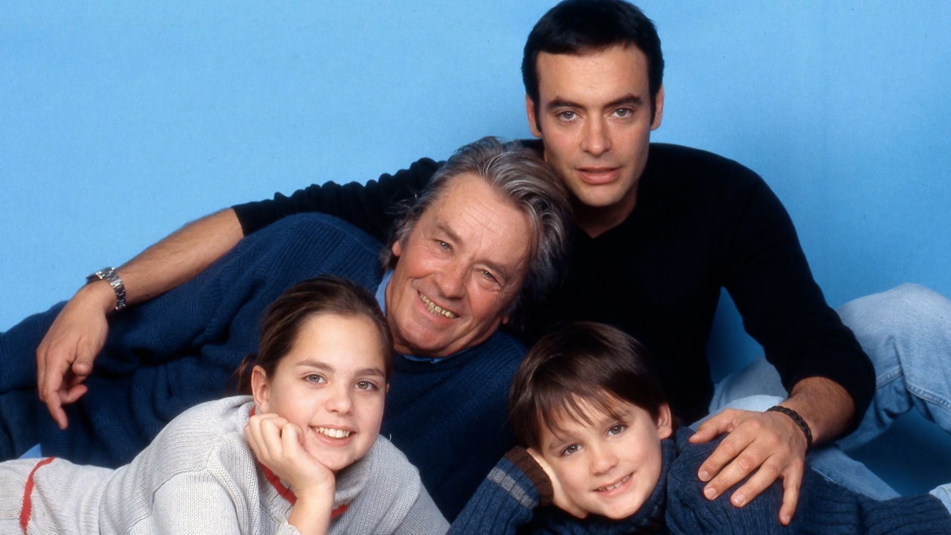Alain Delon, la malédiction d’un père recopiée sur ses fils