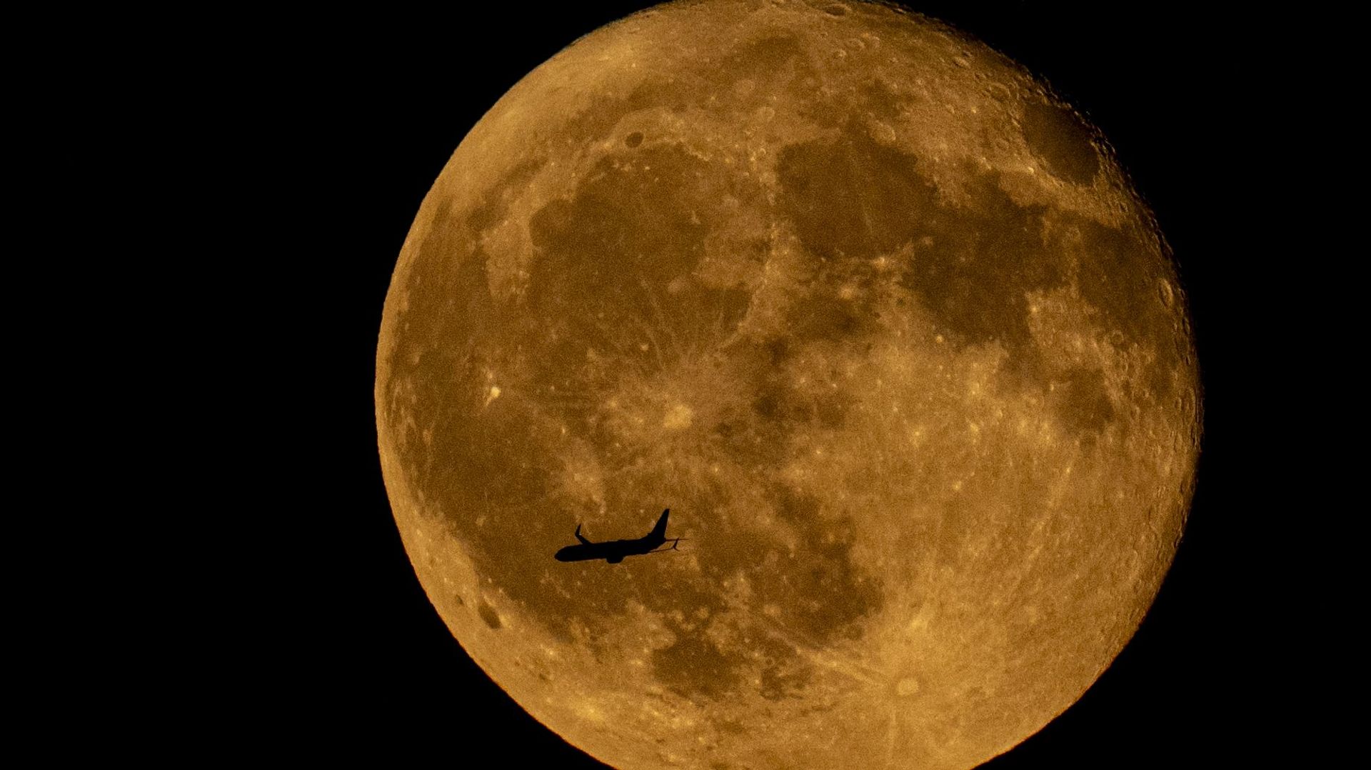 La "Pleine Lune du Cerf", c’est pour ce mercredi 29 juillet : quand et comment observer ce phénomène spectaculaire ?