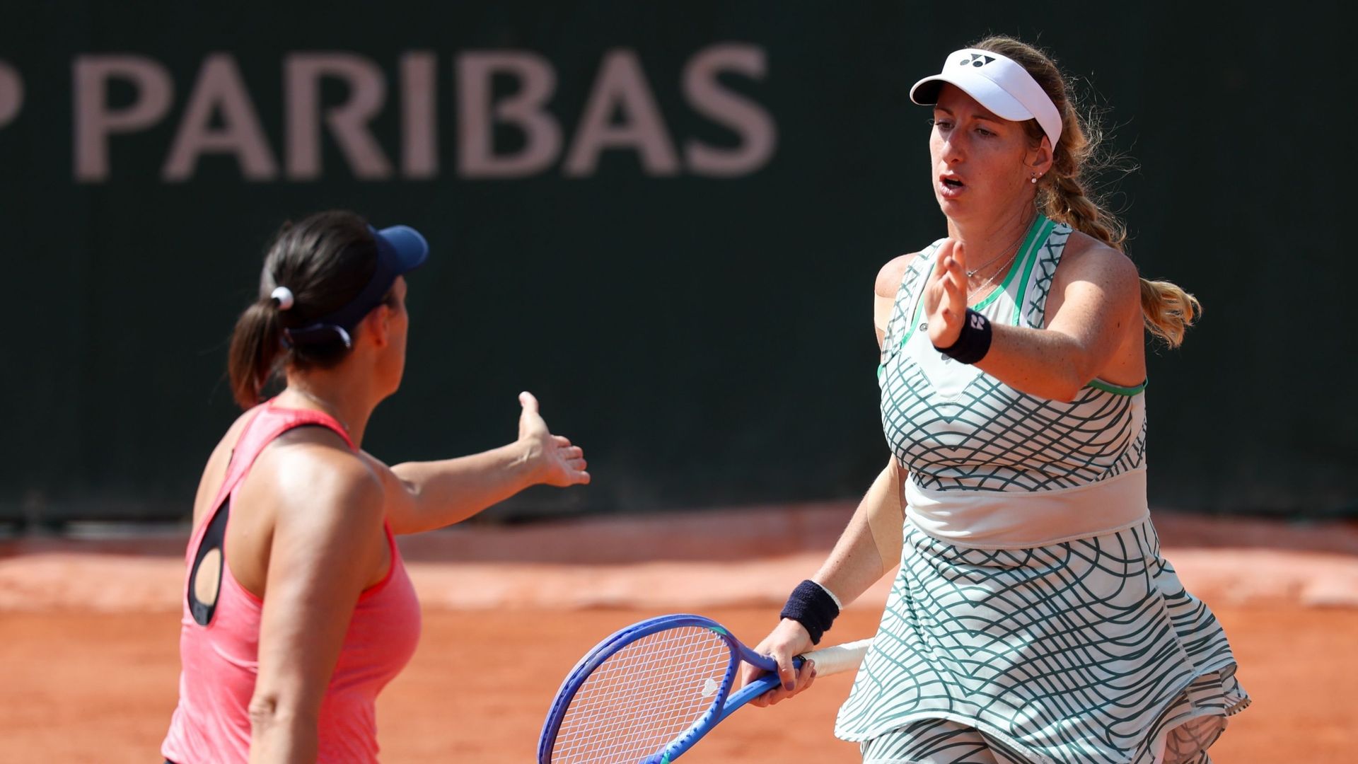 Plus aucun Belge à Roland-Garros : Magali Kempen et sa partenaire logiquement battues par la 1re paire mondiale