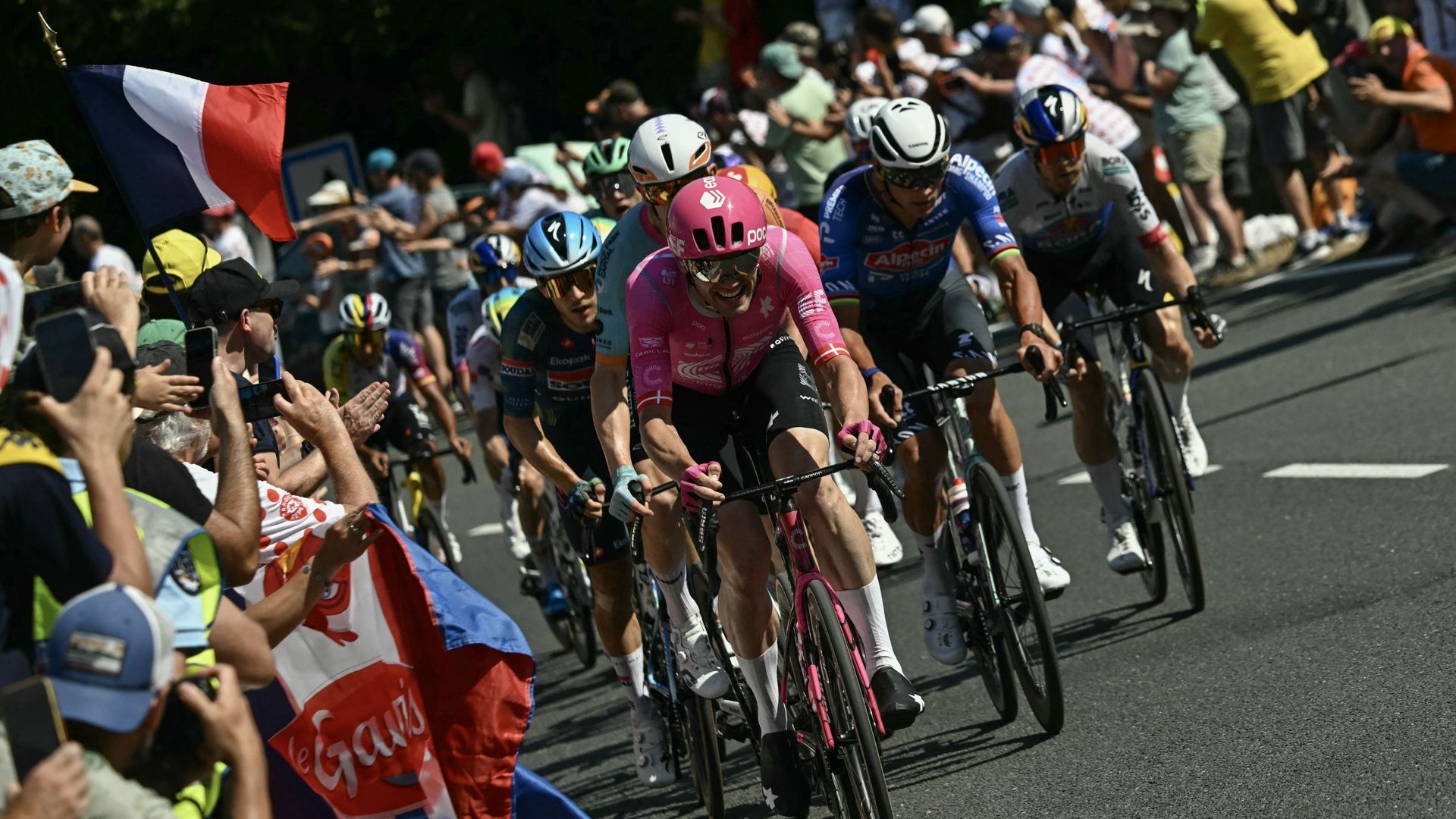 Tour de France 2026 : la 9e étape raccourcie de 30 kilomètres en raison de la canicule en Corrèze