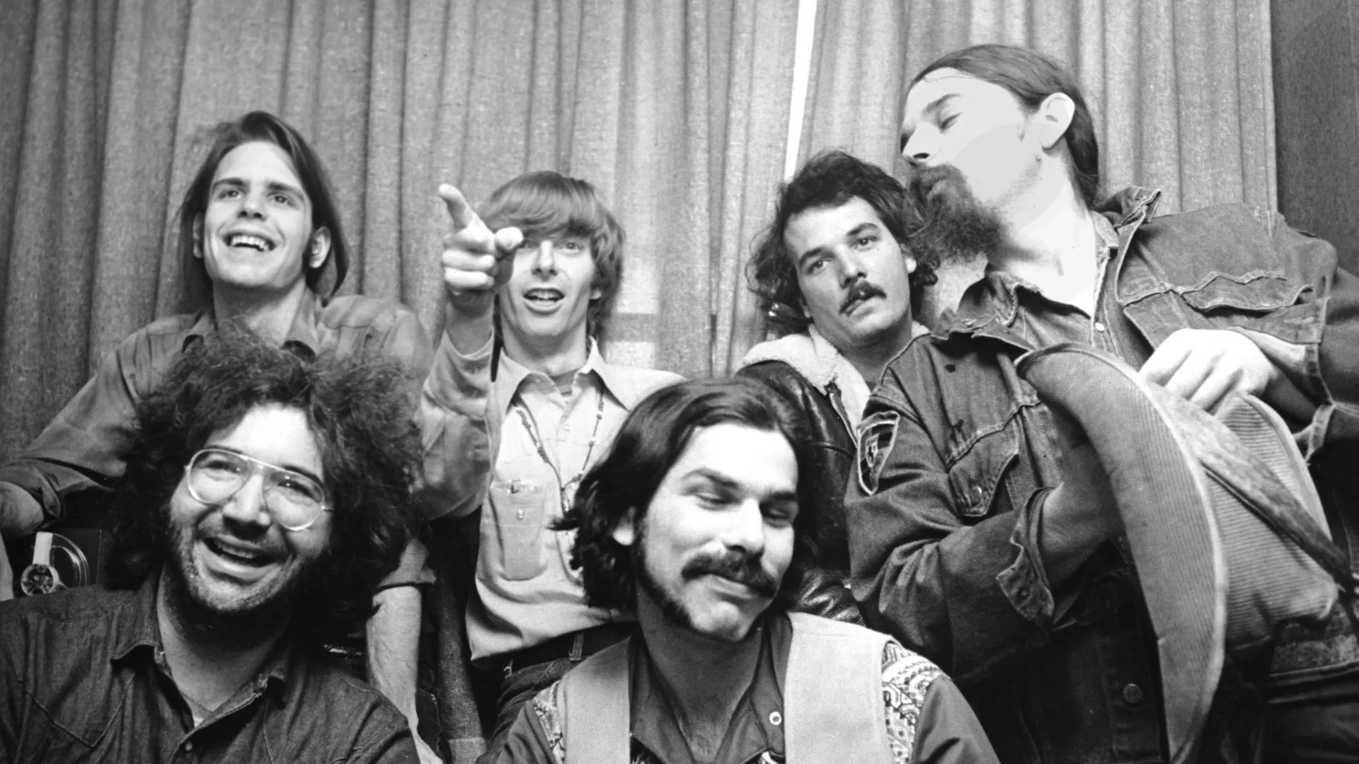 Grateful Dead bat le record du plus grand nombre d’albums classés dans ...