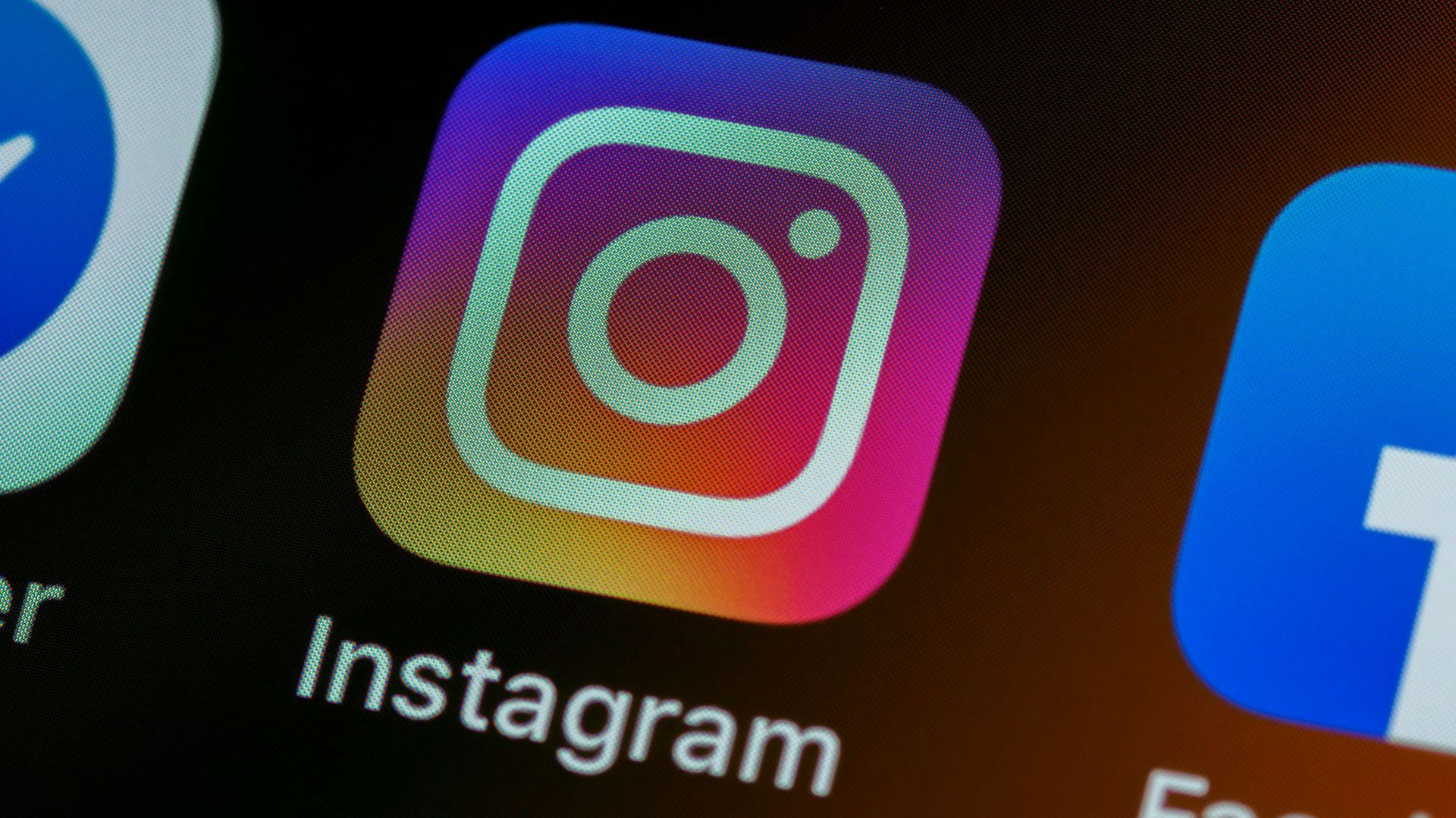 Instagram s’offre un nouveau logo, immédiatement moqué par les utilisateurs