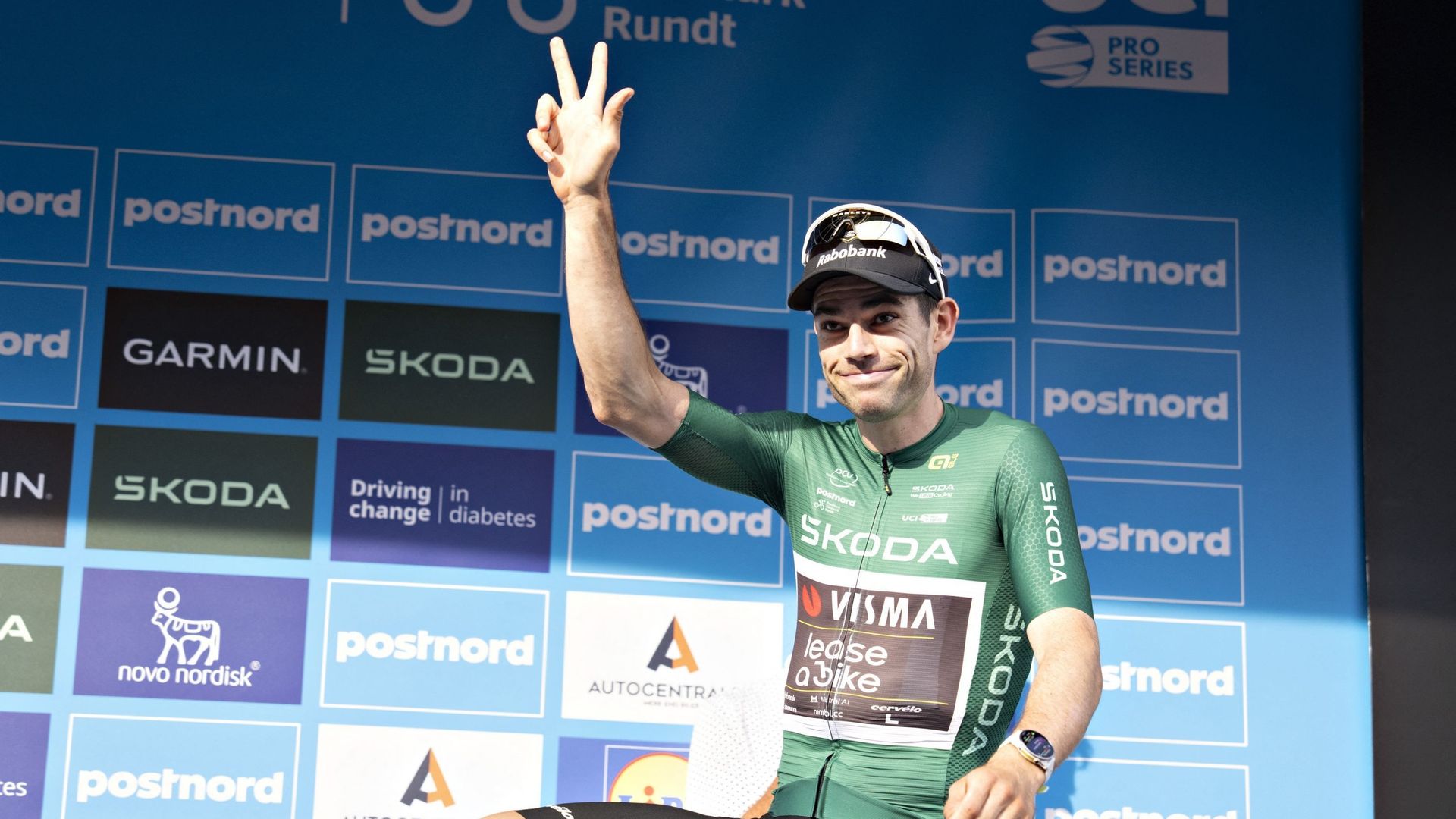 Tour du Danemark : "incroyablement heureux" de sa victoire à la photo-finish, Wout van Aert se projette sur l’étape reine