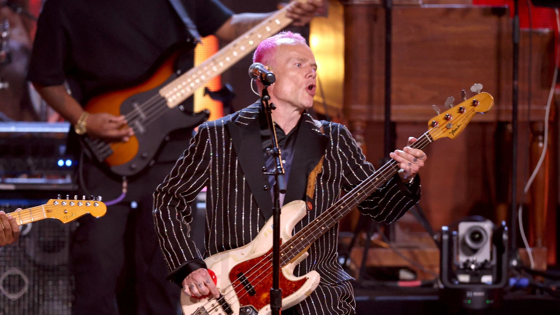 "Honora" le nouvel album de Flea, l’un des plus grands bassistes de l’histoire du rock