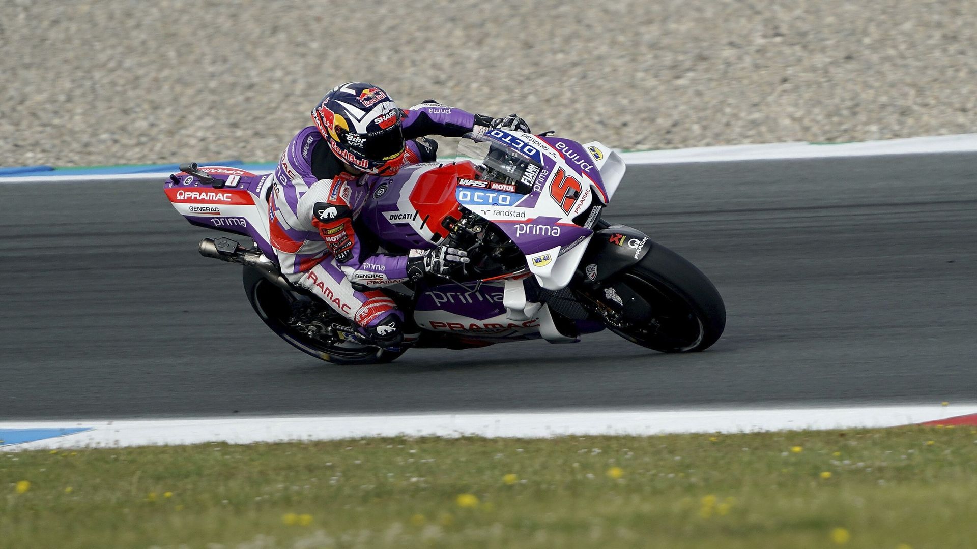 MotoGP : Johann Zarco signe la pole position du Grand Prix de Grande ...