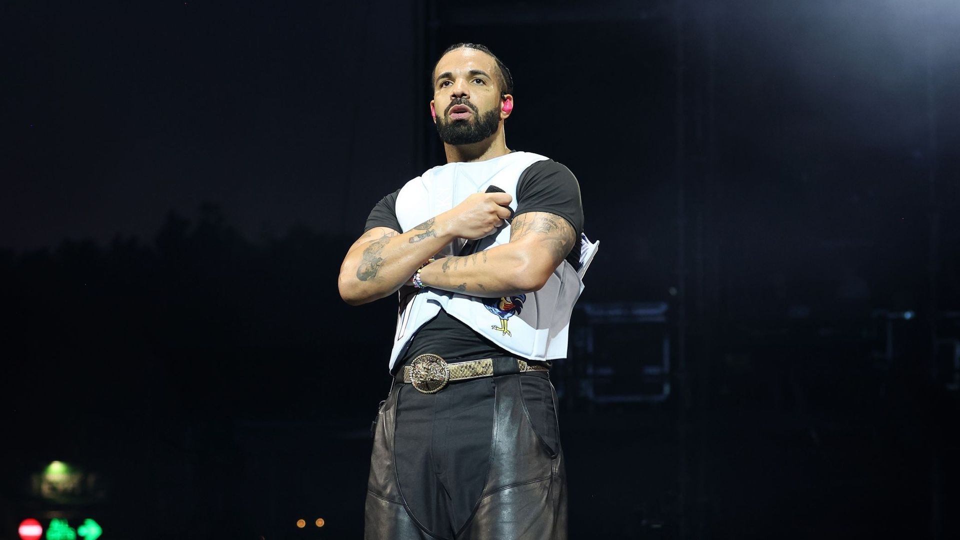 Avec ses 3 albums sortis le même jour, Drake bat un record historique