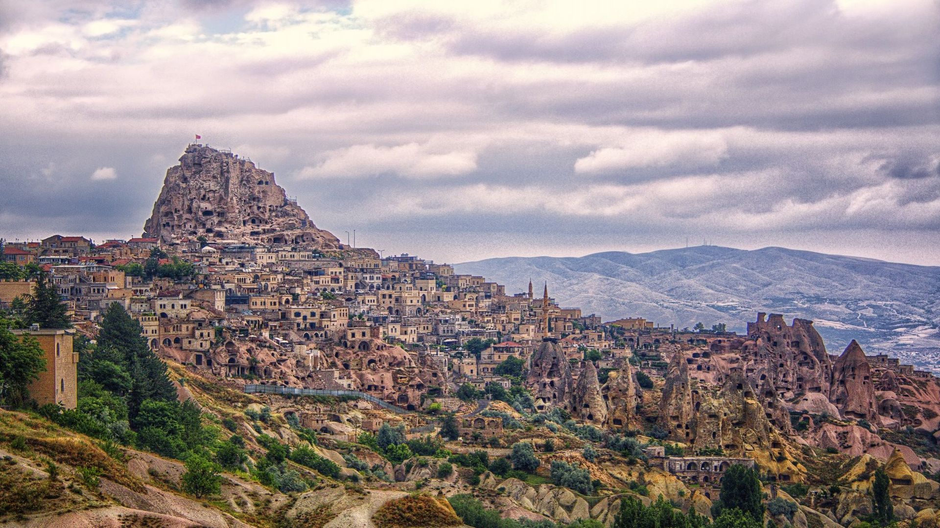 Voyage culturel à prix cassés : les dessous des voyages bradés et leurs stratégies bien rodées