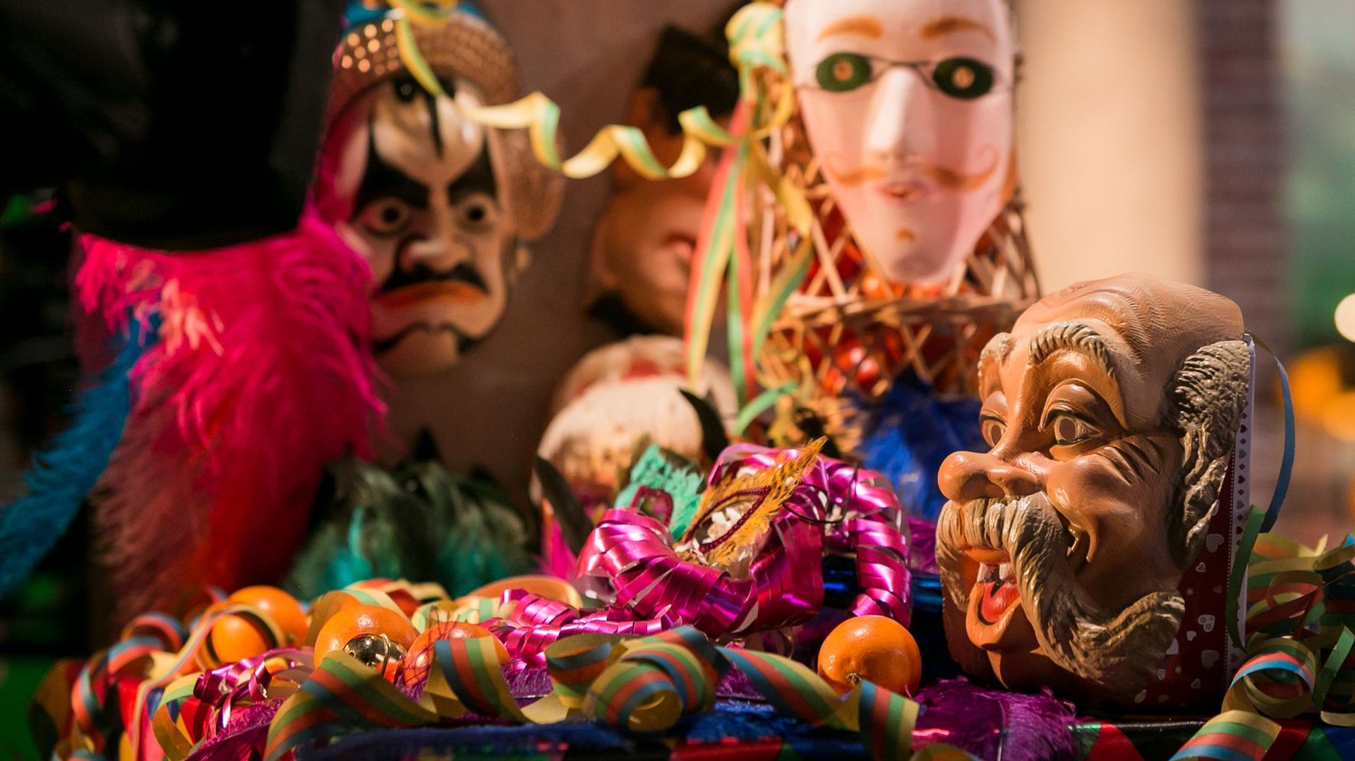 Pourquoi des oranges sanguines dans le panier Gilles de Binche ? - RTBF Actus