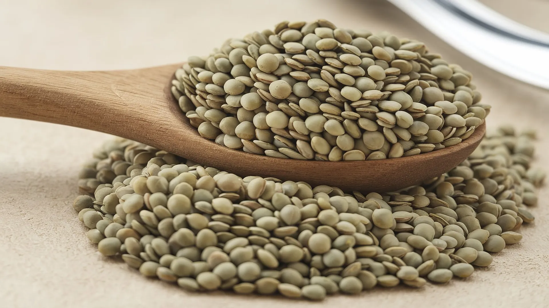 Du réconfort dans l’assiette : la soupe de lentilles vertes au lard ...