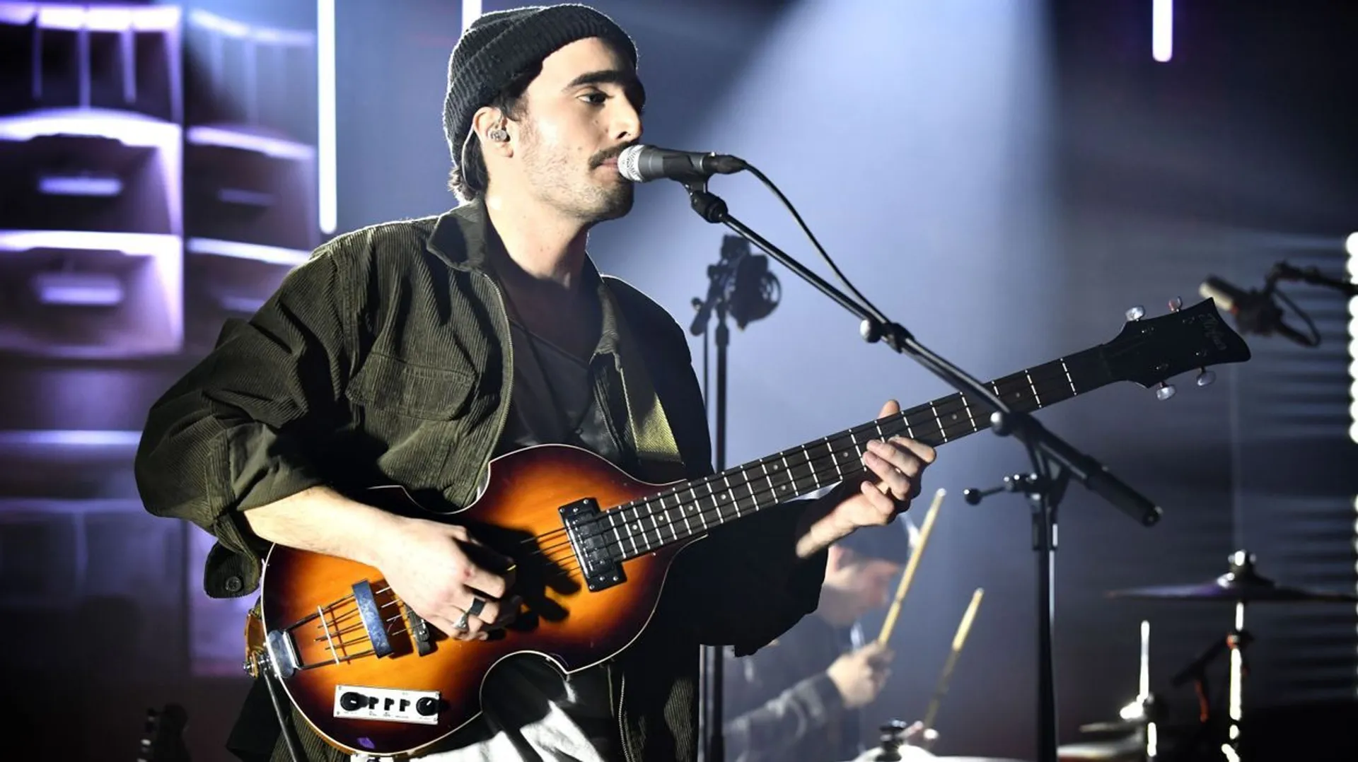 Luc Alex Découvrez 'Moving On', le dernier single d’Alex Lucas - RTBF Actus