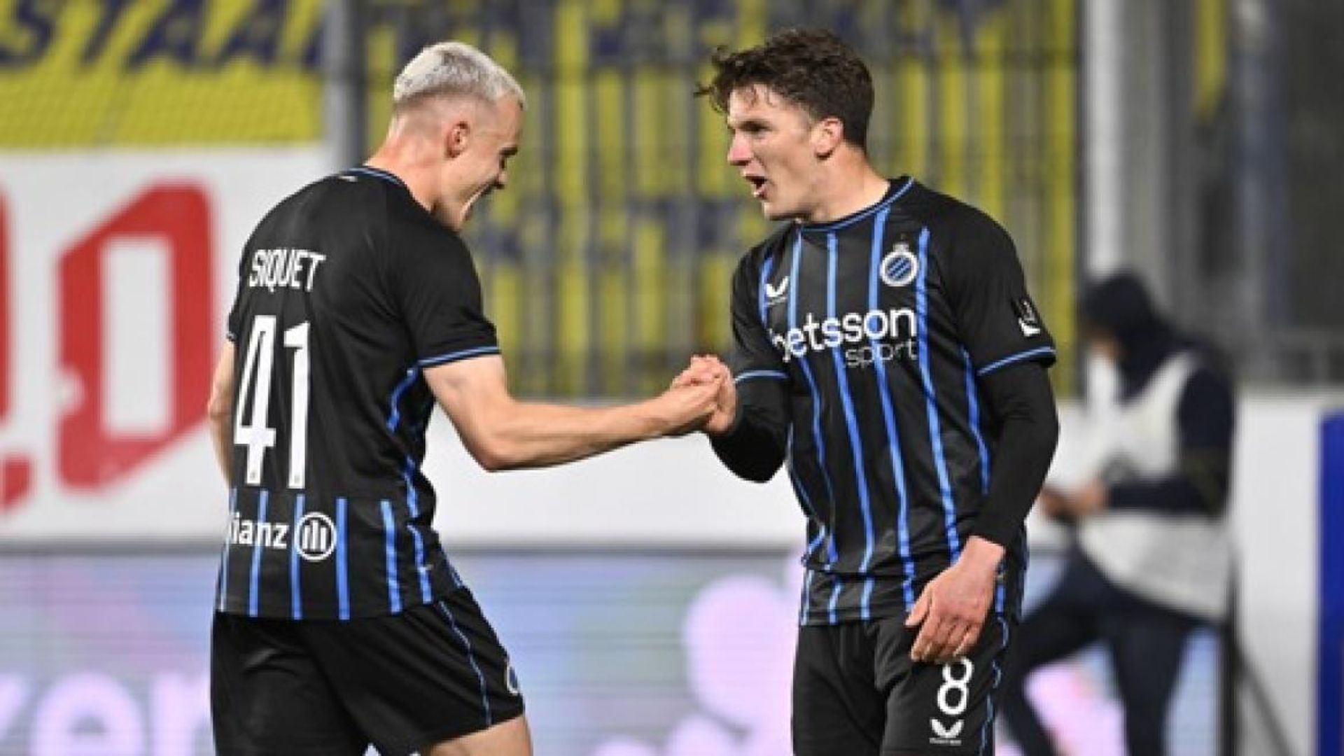 Renversant, le Club Bruges s'impose à Saint-Trond et repasse provisoirement en tête devant l'Union