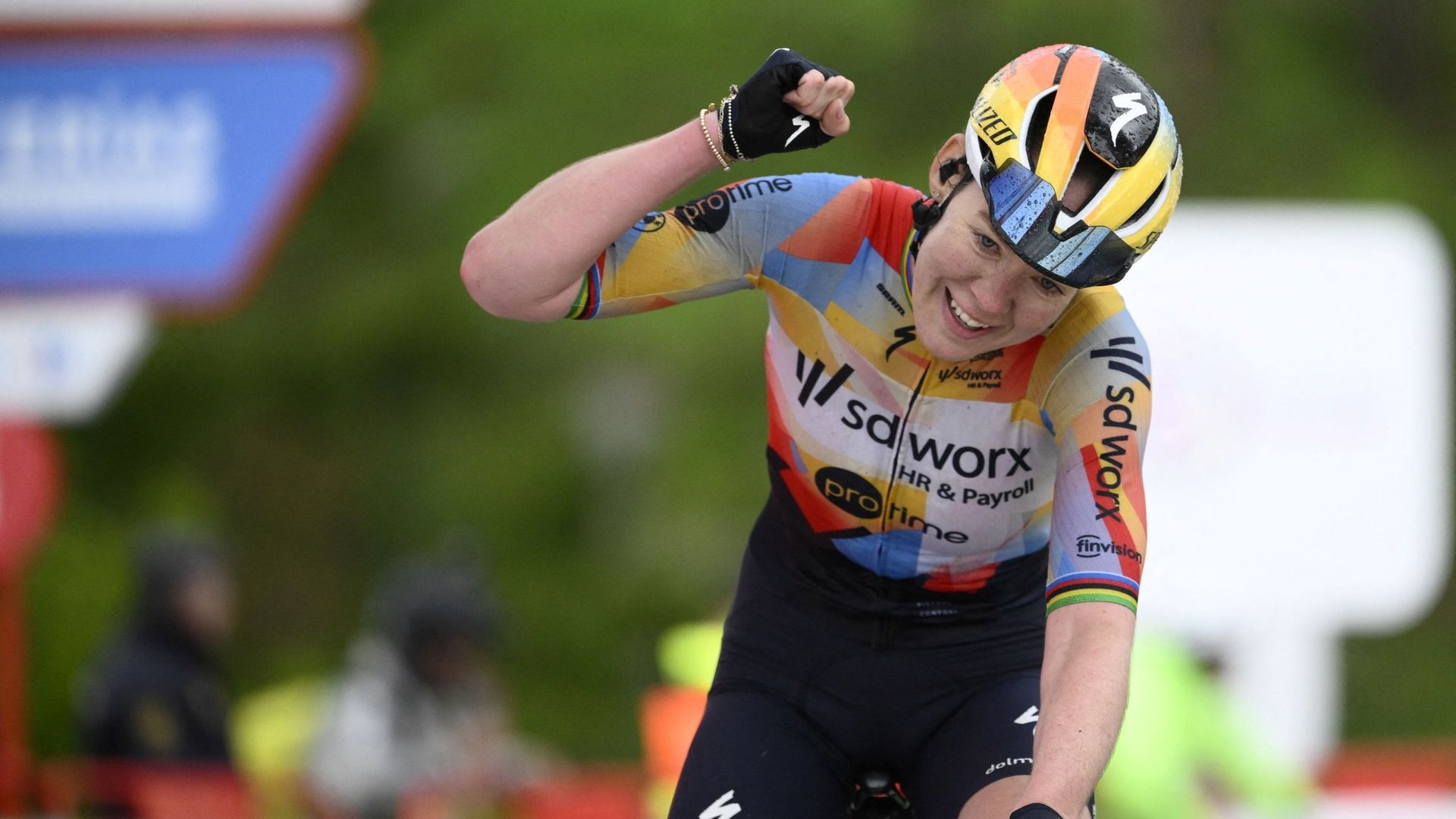 Direct vidéo - Giro Donne, 5e étape : un tracé qui promet du spectacle dans les Dolomites, 4 coureuses à l'avant