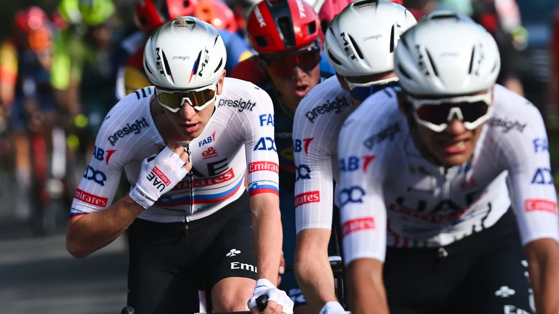 Garde Rapprochée L’expérience d’Ulissi, la forme d’Hirschi, le fidèle Novak : Tadej ...