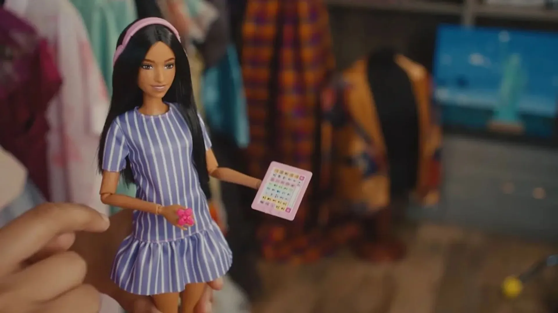 Toujours à la conquête de l’inclusion, Mattel lance une Barbie atteinte ...