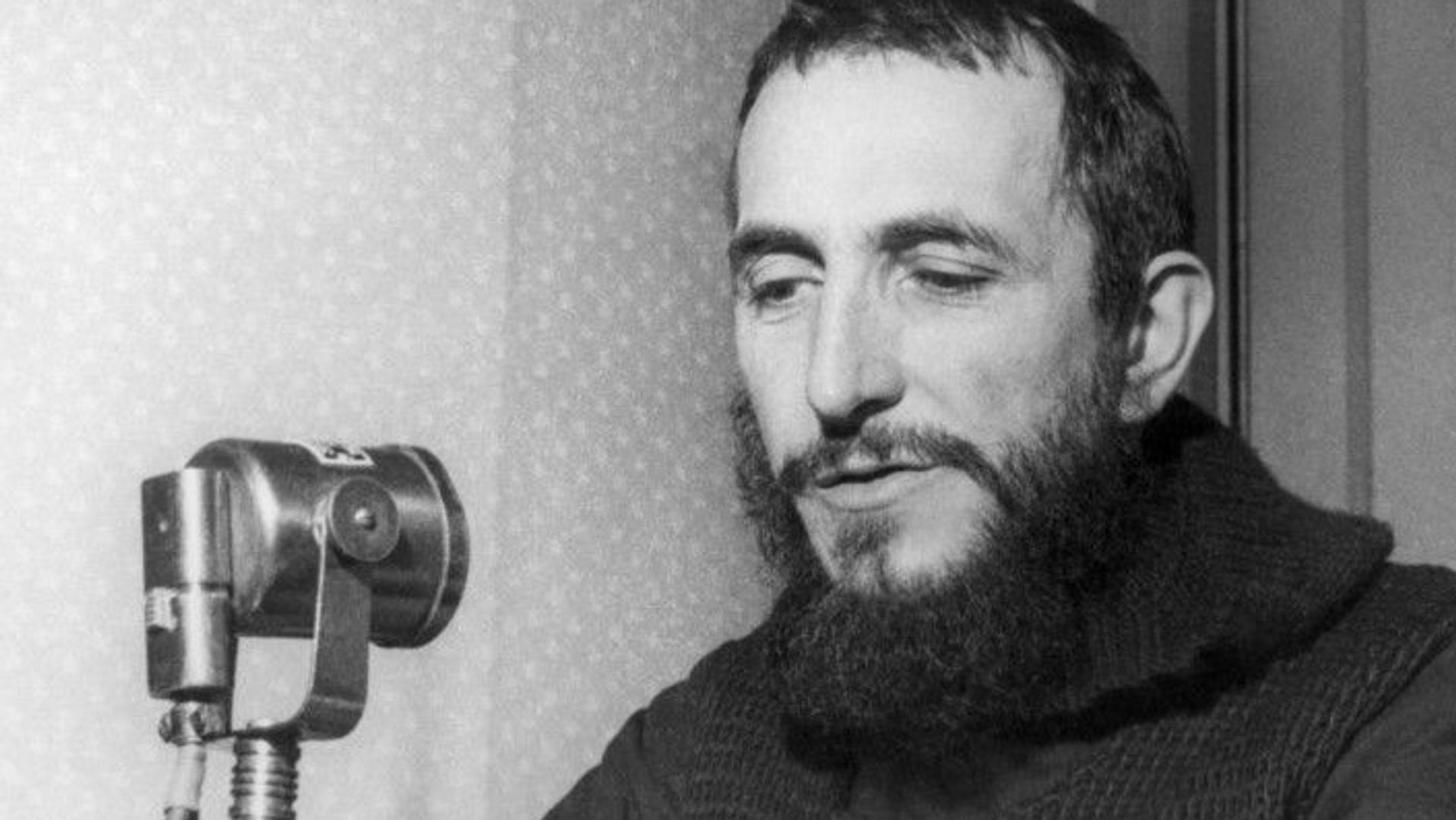 L'abbé Pierre au centre d'une controverse dans une école de Wavre