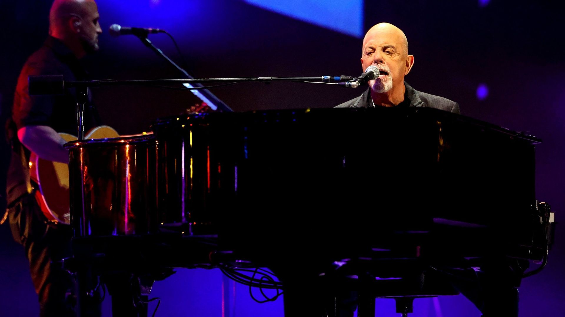 Billy Joel révèle pourquoi les concerts lui provoquaient l’équivalent d’une commotion cérébrale