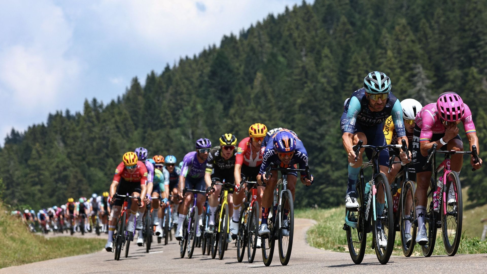 Christophe Detilloux préface la 17e étape du Tour de France : "Un sprint massif ? Je n'y crois pas, ça va attaquer de partout, une vraie étape piège"