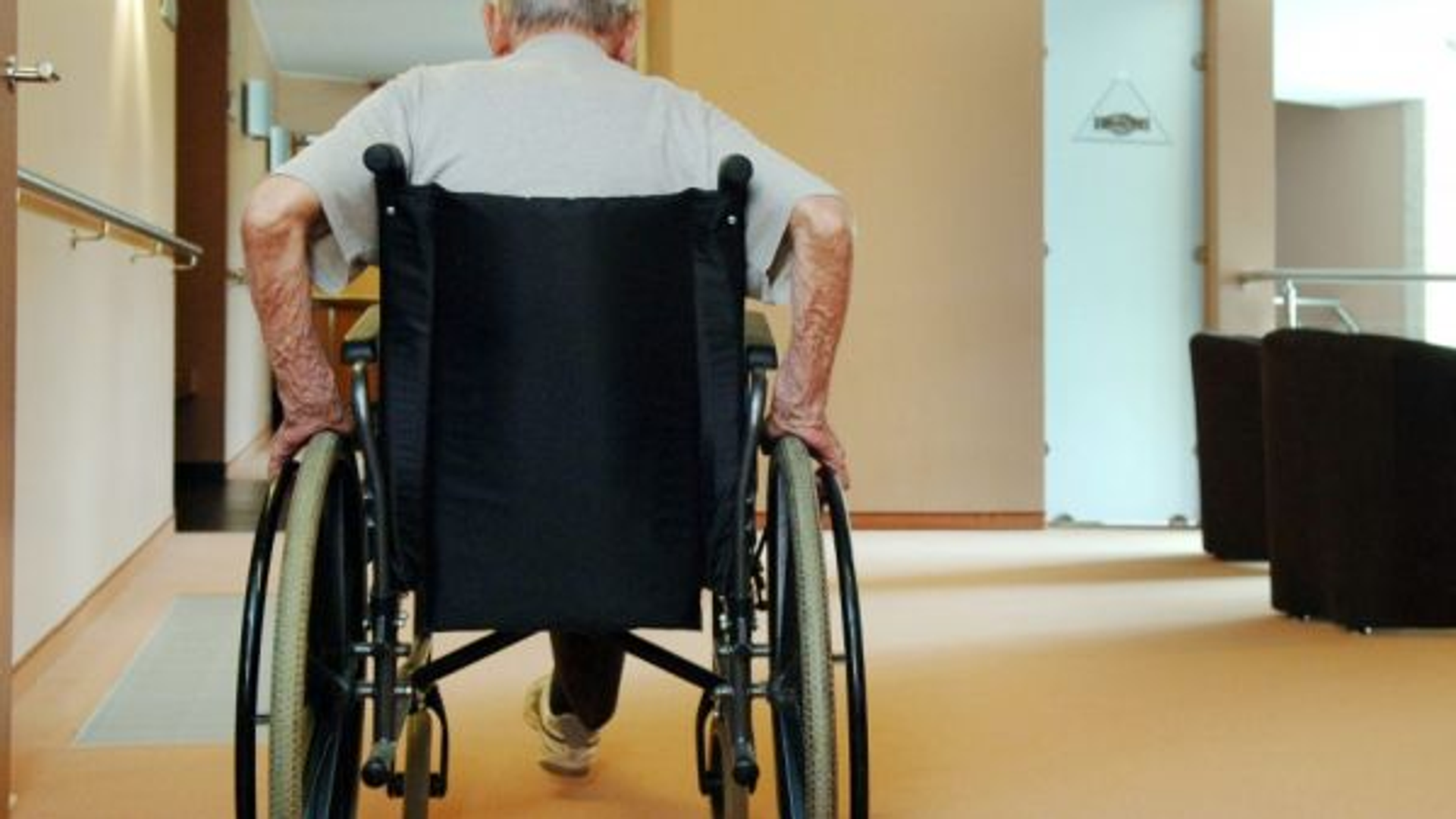 Handicap: la ministre Tillieux réaffecte le budget - RTBF Actus