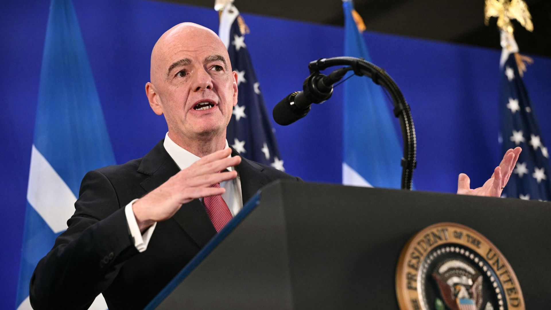 'La mauvaise personne pour diriger la FIFA', démission de son bras droit : la pression s’accentue sur Gianni Infantino - RTBF Actus