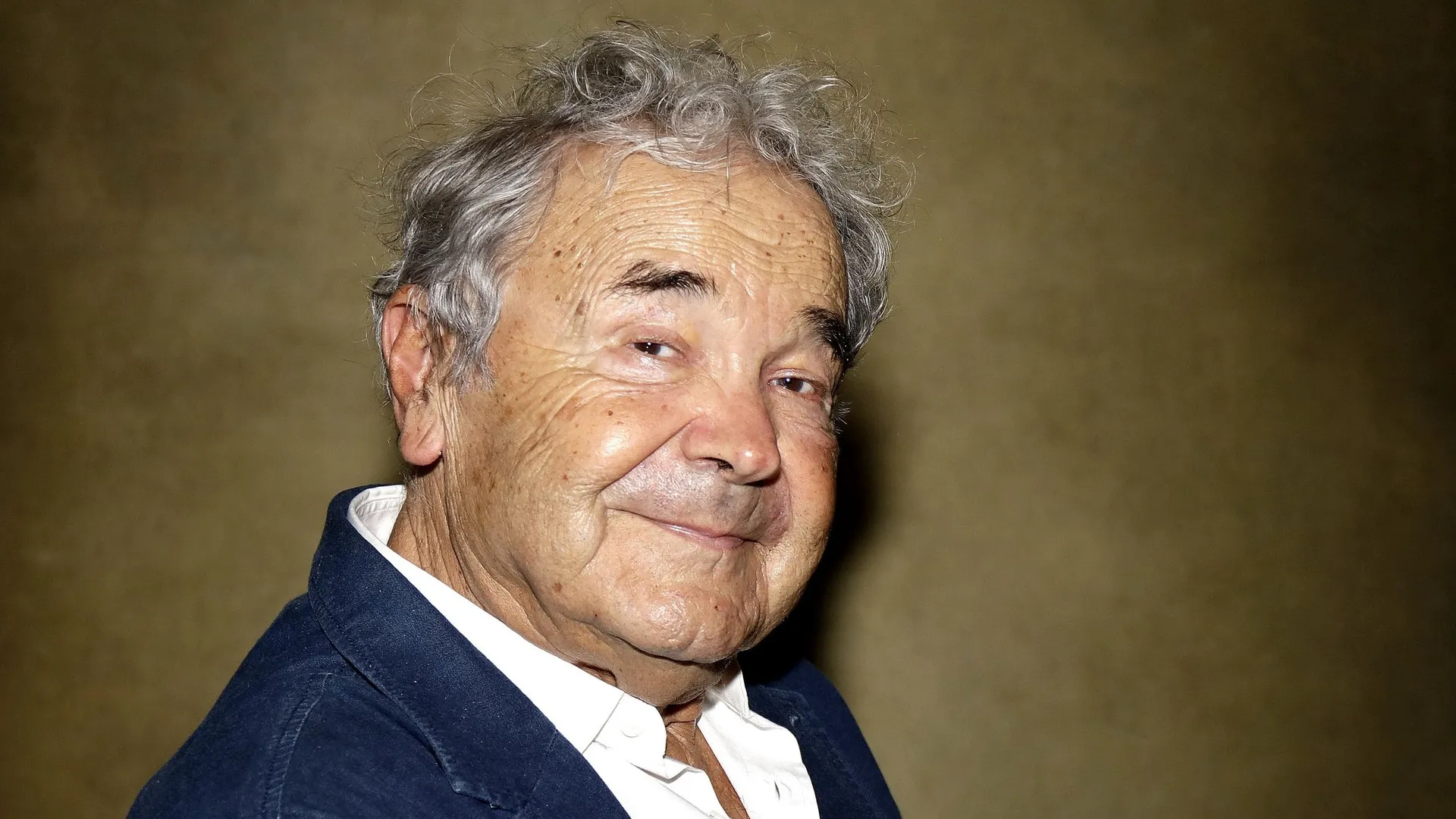 Personne Jamais Ne T oubliera Pierre Perret Rend Hommage Son Personne Jamais Ne T oubliera Pierre Perret Rend Hommage Son