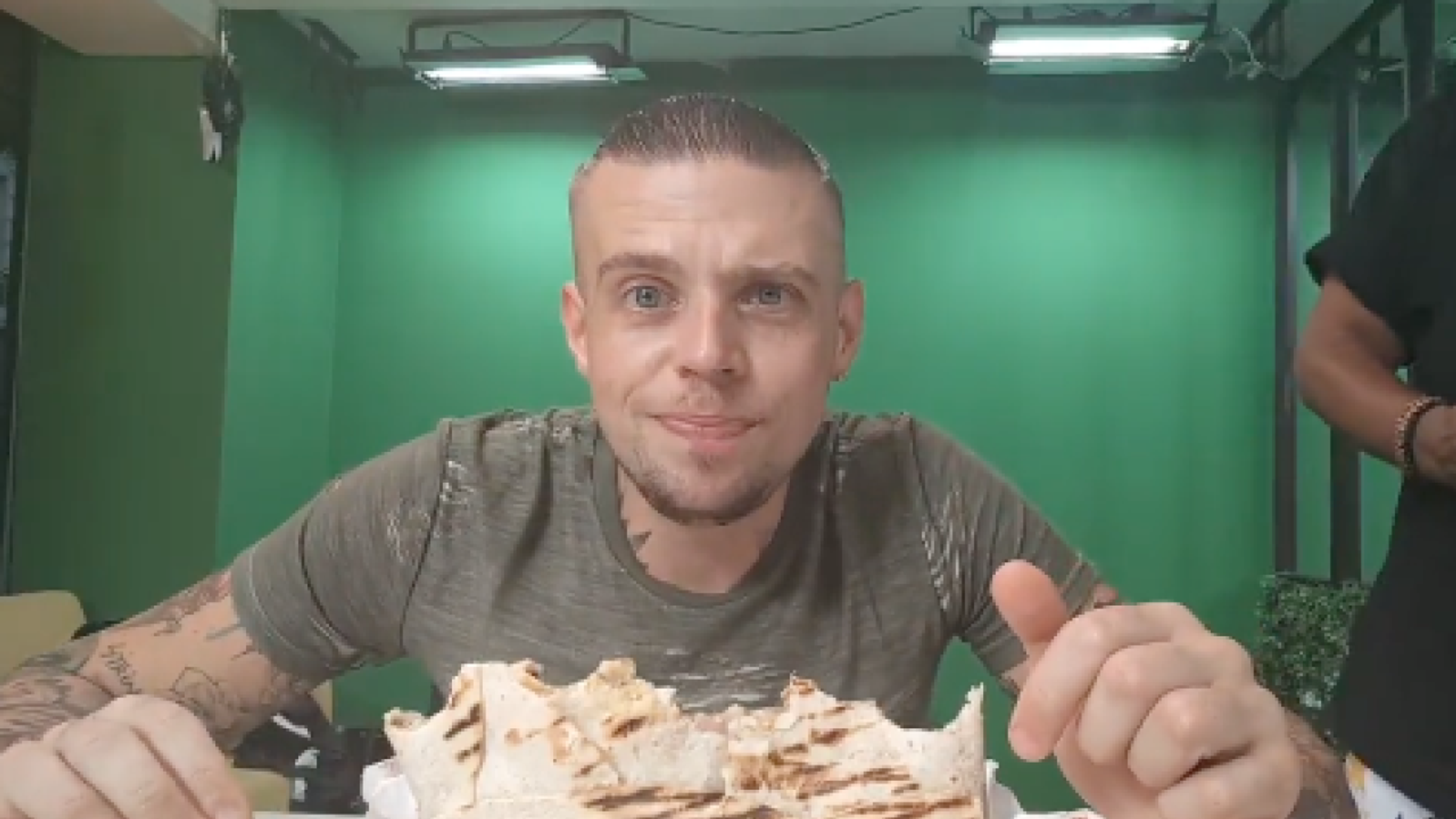 Alan FoodChallenge ou ce youtubeur qui truque ses vidéos pour faire ...