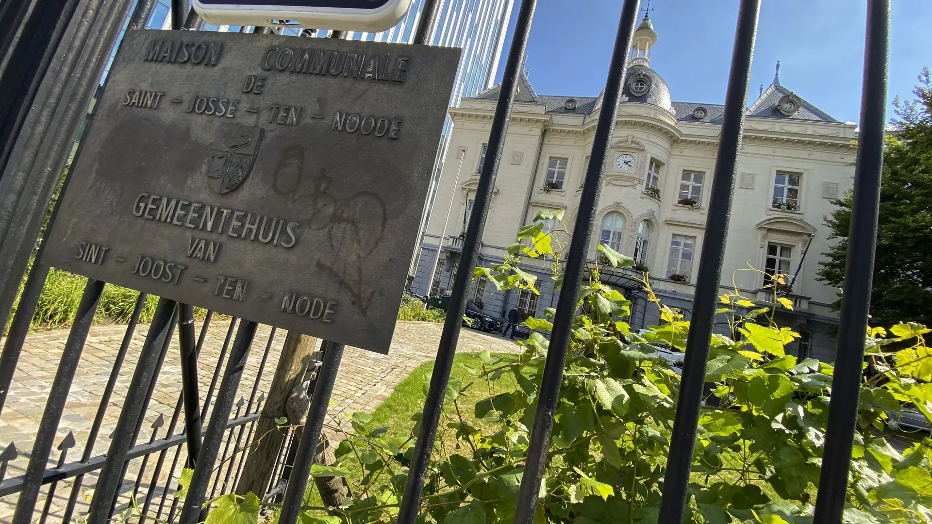 Ten Tensions Project Saint-Josse-Ten-Noode : vives tensions au conseil communal lors du vote ...