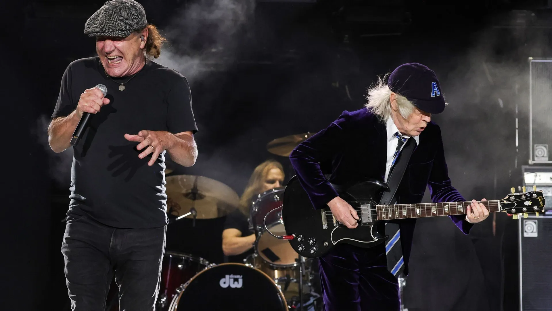 AC/DC remonte sur scène pour la première fois depuis sept ans - RTBF Actus
