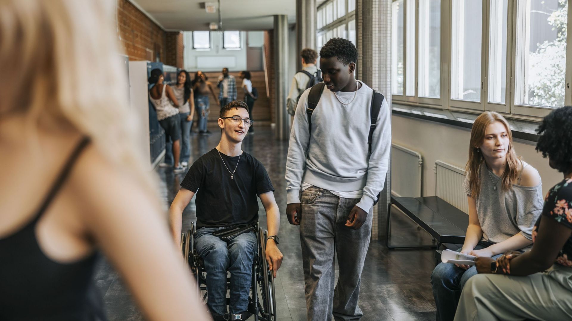Le quotidien invisible des adolescents en situation de handicap : 'On doit souvent s’adapter, mais pas les autres'