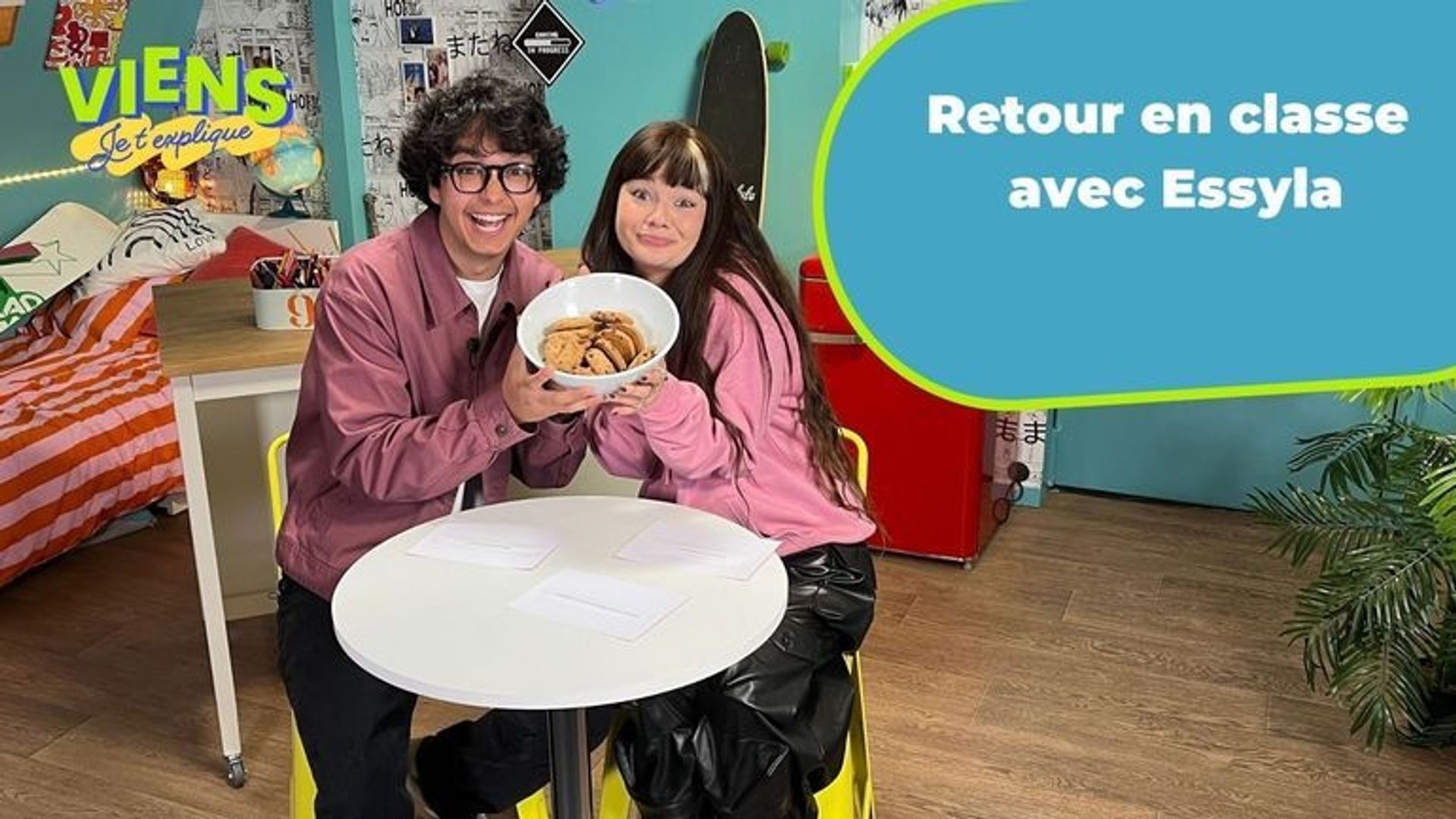 Elle nous représentera à l'Eurovision... Essyla retourne en classe dans Viens, je t'explique...