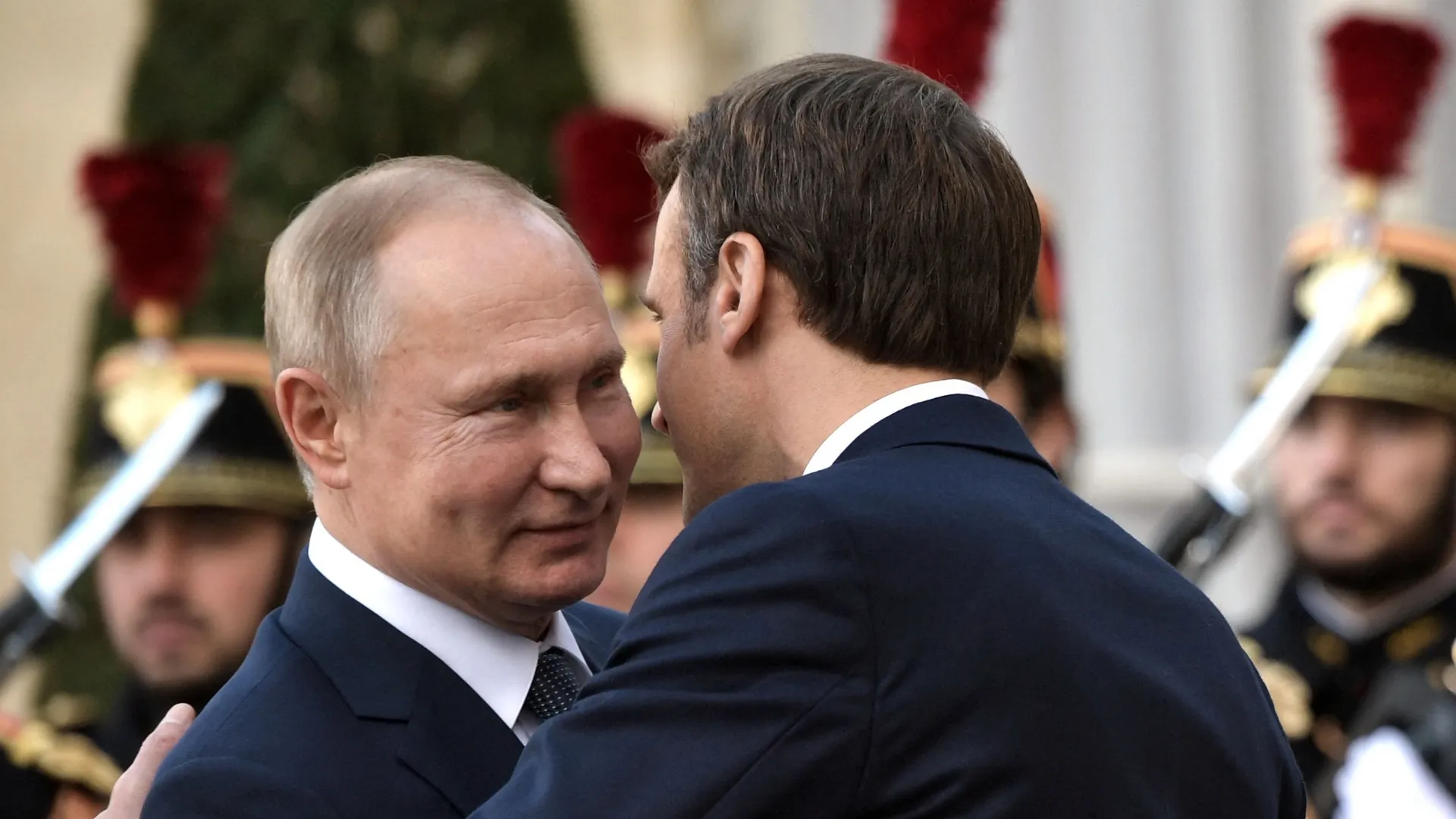 Ukraine : le Kremlin confirme un appel Poutine-Macron dimanche - RTBF Actus